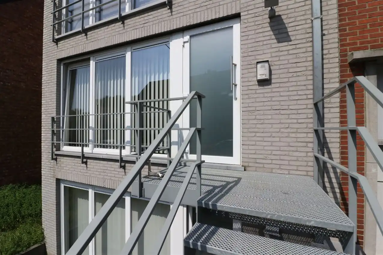 Gunstig gelegen app. met 2 slpk. op wandelafstand van station en centrum Aarschot foto 2