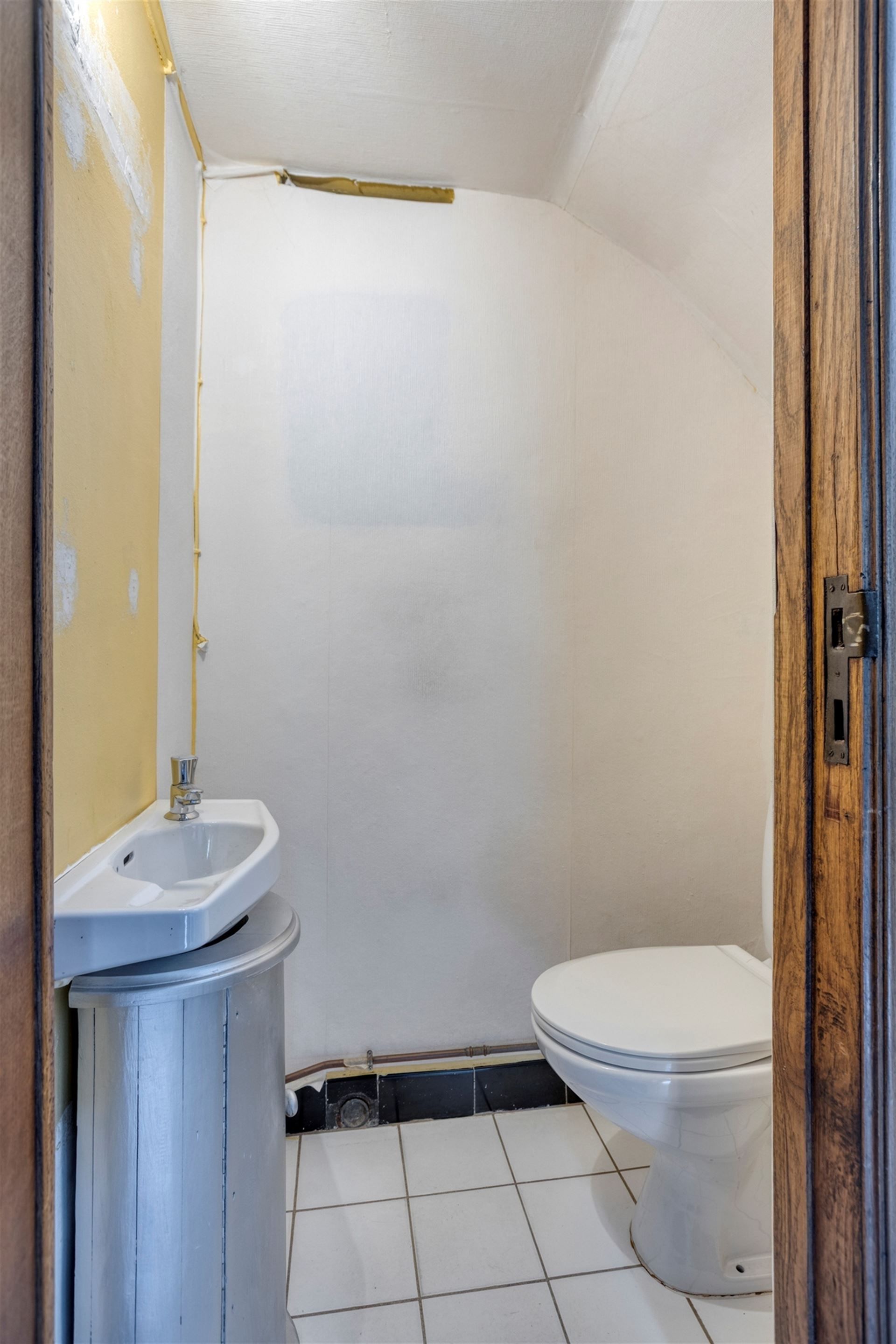 Charmante woning met tuin én ruime garage. 4 Slaapkamers. foto 5