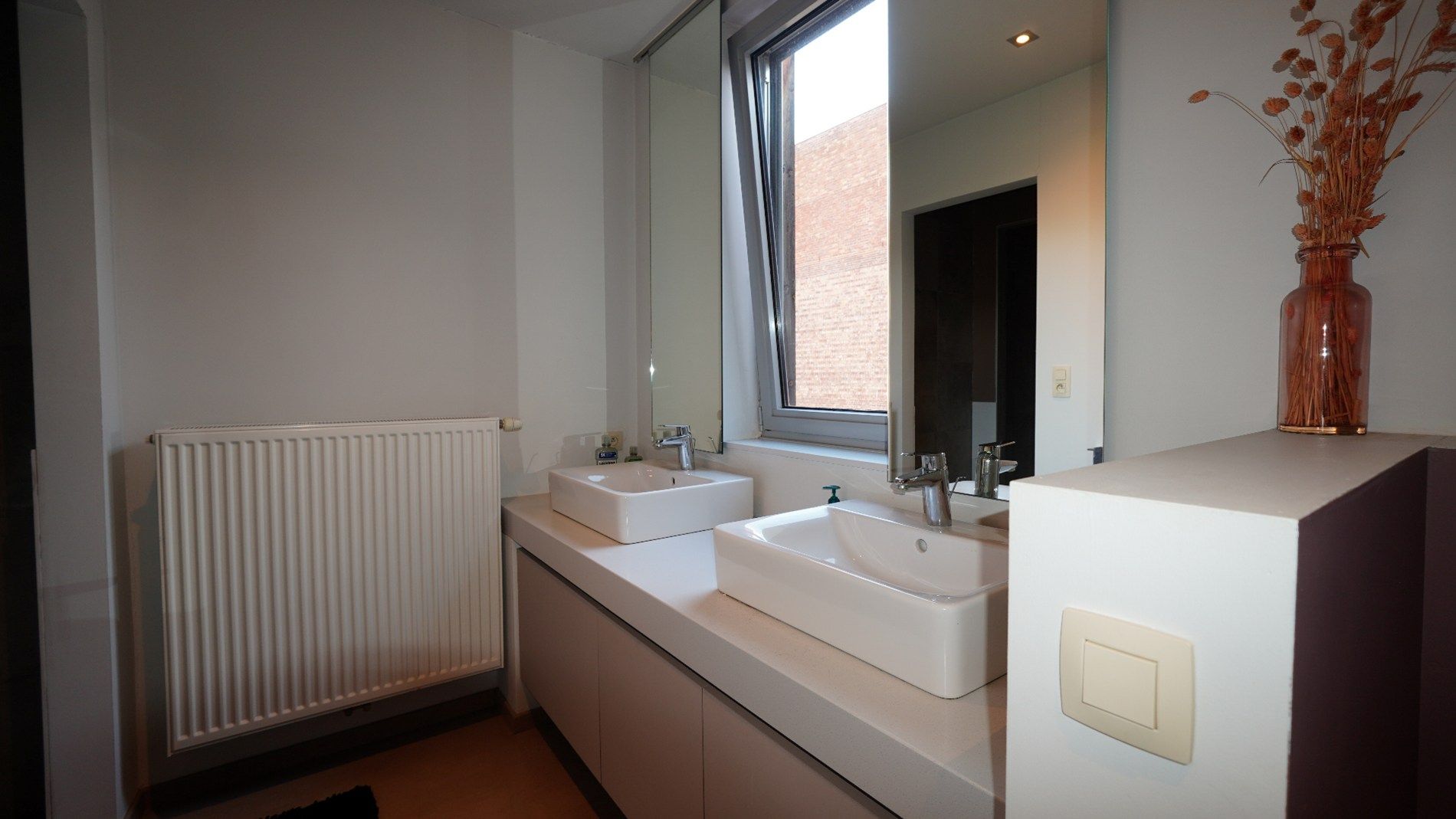 Instapklare woning te huur in het centrum van Lokeren foto 6