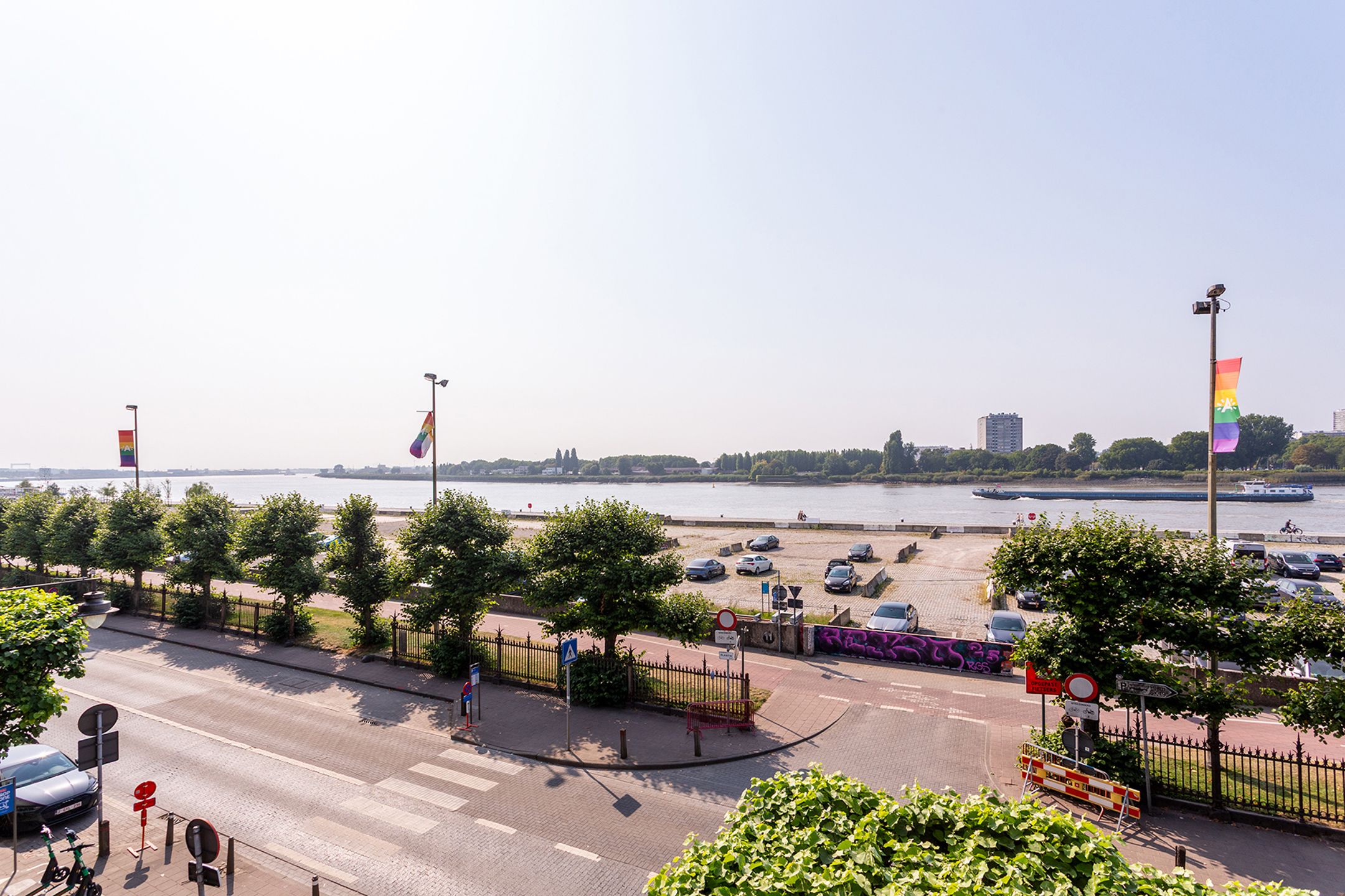 Prachtig hoekapp (161m²) met zicht op de Schelde en met terras foto 27