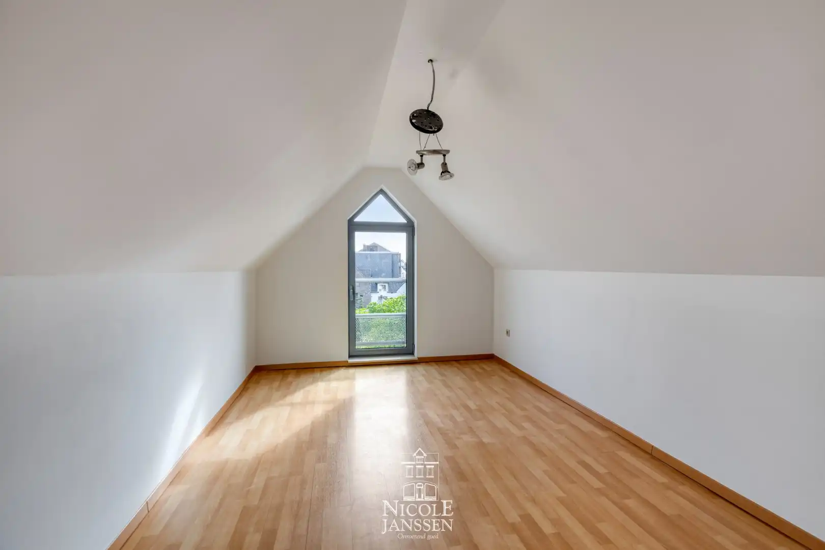 Zeer ruim appartement foto 31