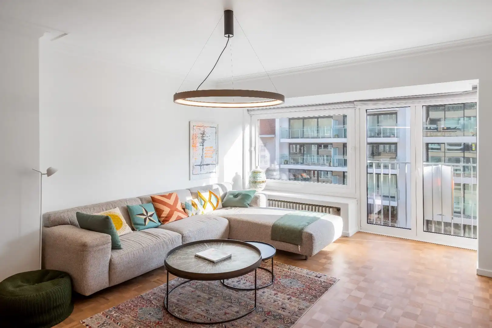 Luxueus vernieuwd appartement gelegen in het centrum van Knokke. foto {{pictureIndex}}