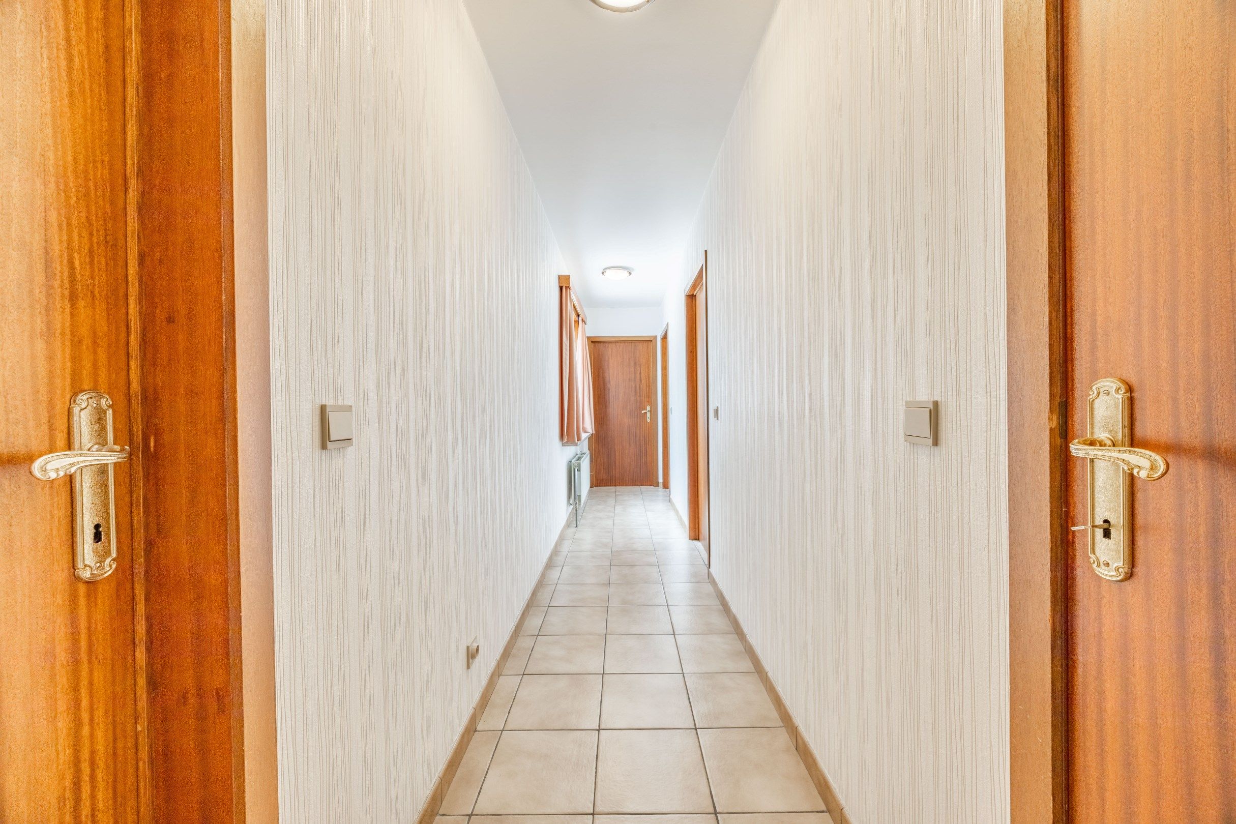 GELIJKVLOERS WONEN OP 598M² foto 15