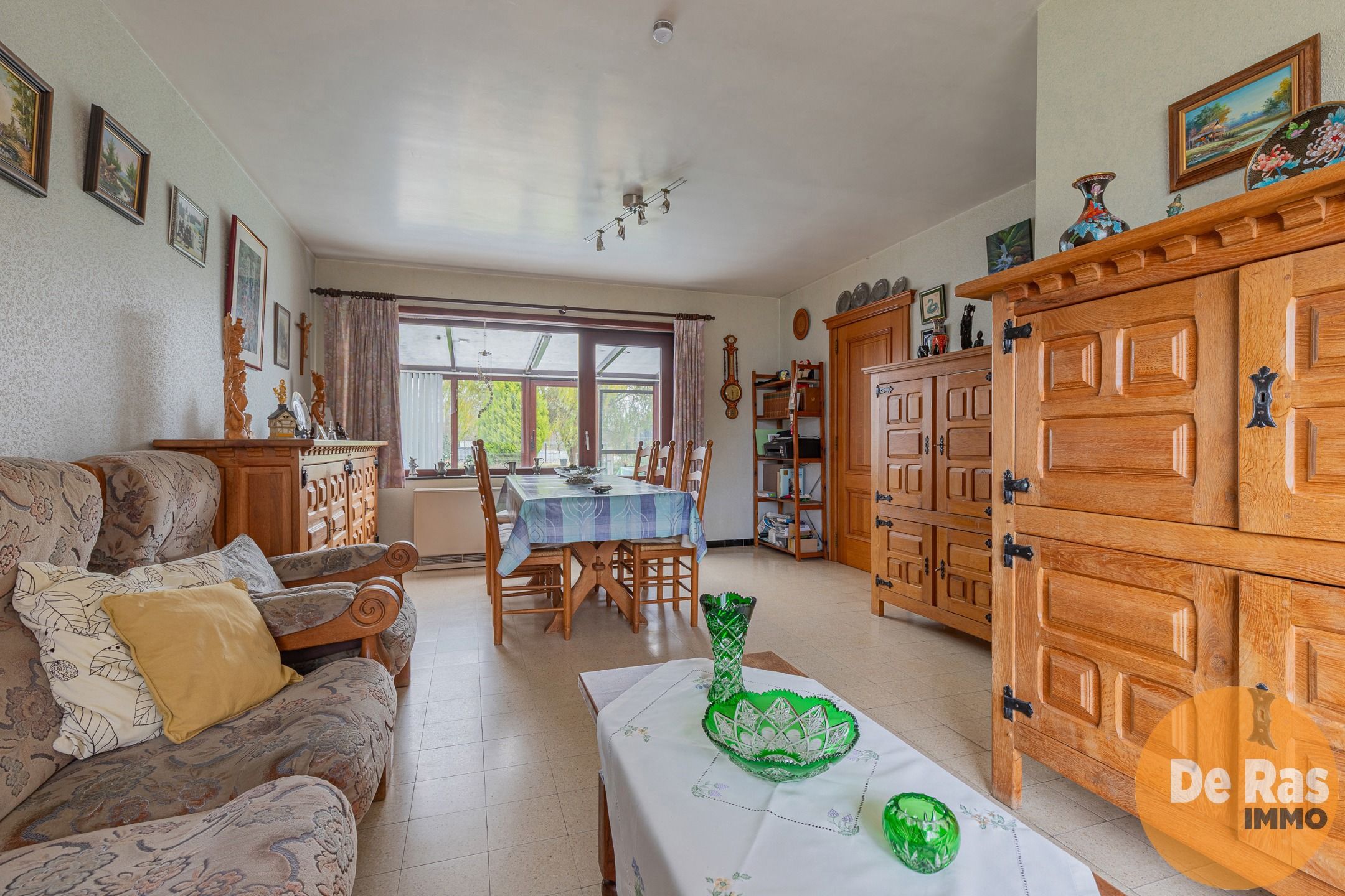 ERPE-MERE - Ruime gezinswoning in residentiële wijk foto 5