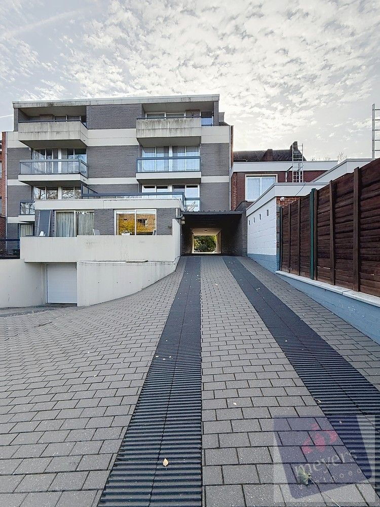 4 bovengrondse autostaanplaatsen in Hasselt foto 8