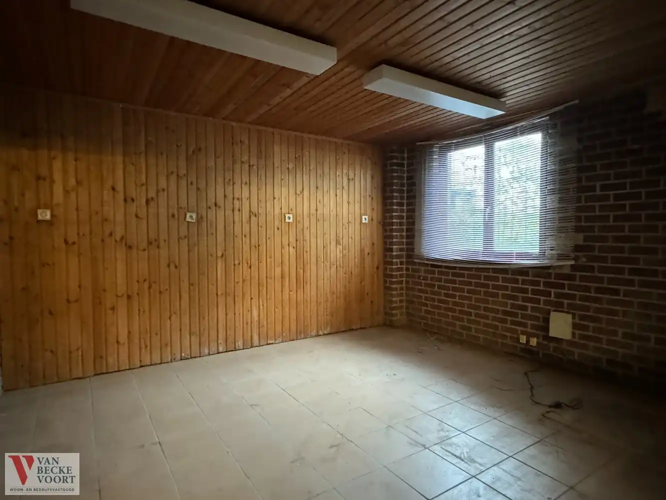 Opslagplaats 384 m² foto 5