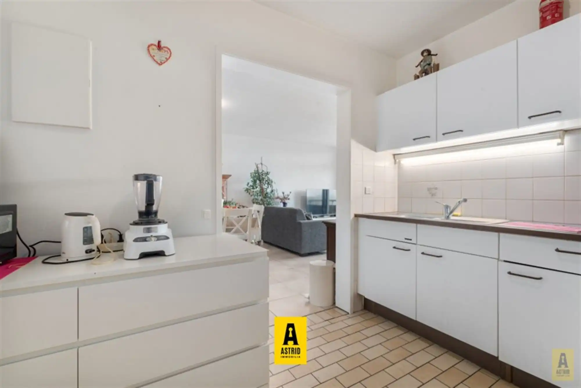 Zonnig appartement op toplocatie met mooie zicht in Bredene! foto 9