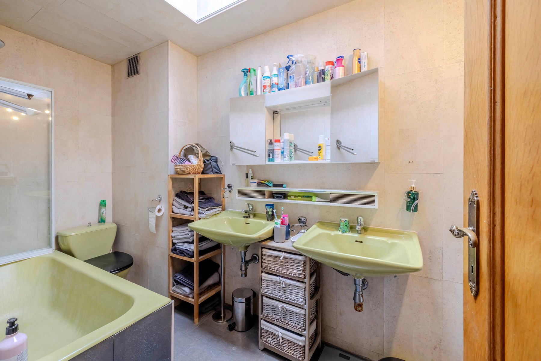 Rustig gelegen, gerenoveerde woning met o.a. 4 slaapkamers foto 24