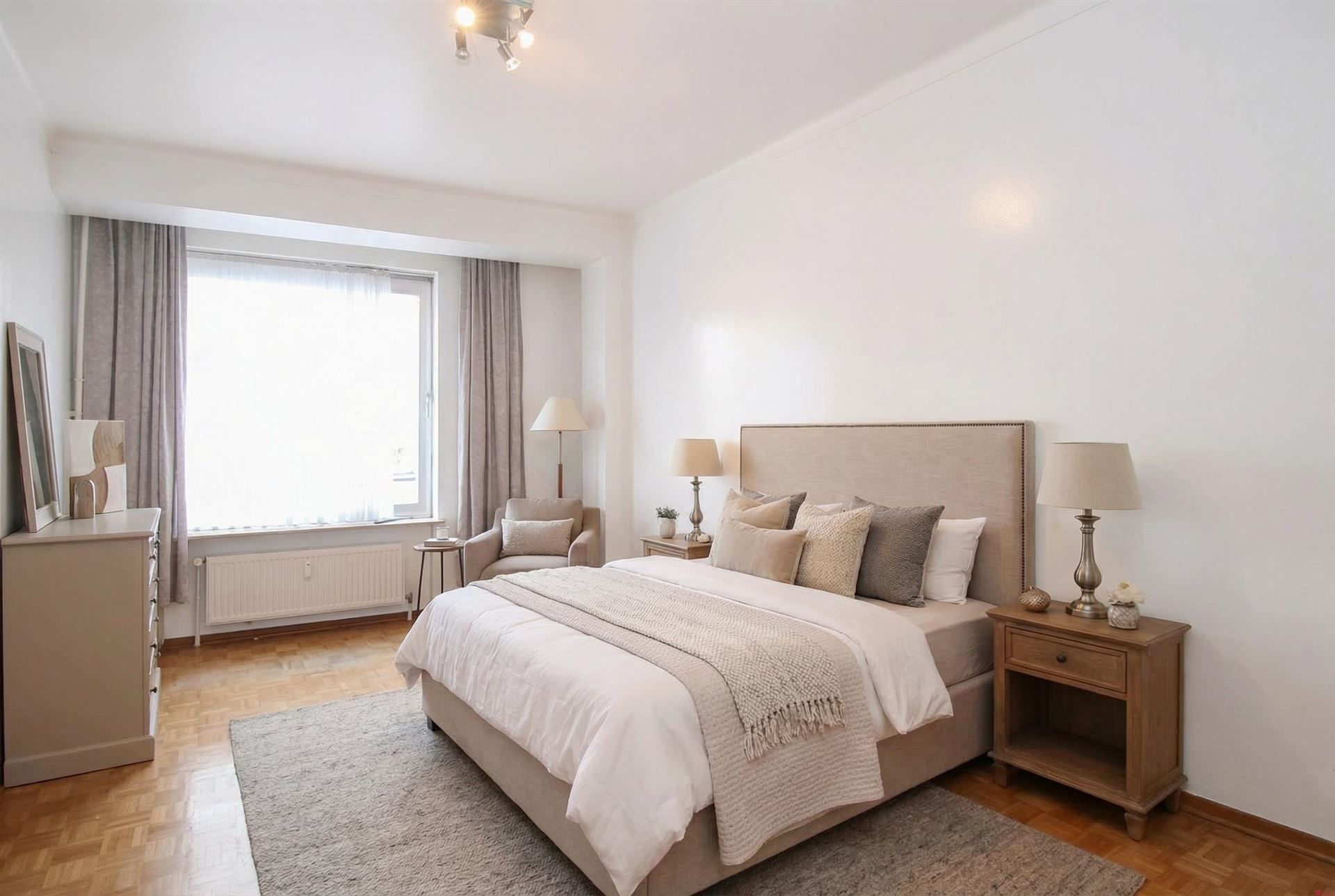 Lichtrijk hoekappartement foto 11