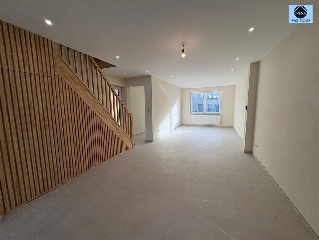 ZEER MOOIE WONING MET 4 SLAAPKAMERS foto 3