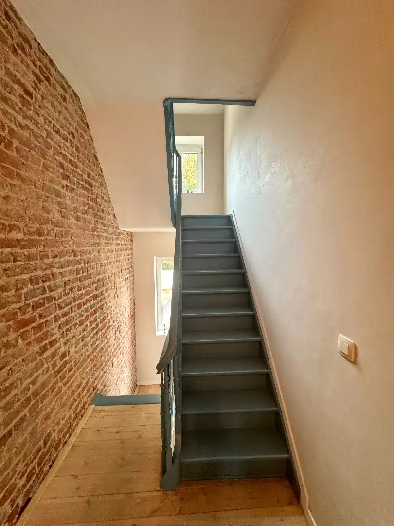 GERENOVEERDE WONING MET 4 SLPKS, 2 BADKAMERS, TUIN EN HUURGARAGE foto 19