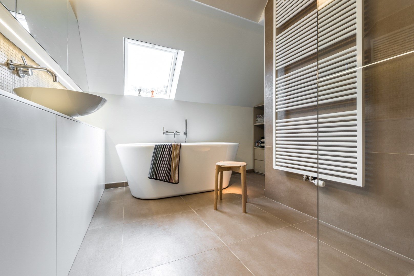 Luxueus afwerkt landhuis met 4 slaapkamers en mooi verzorgde tuin   foto 13
