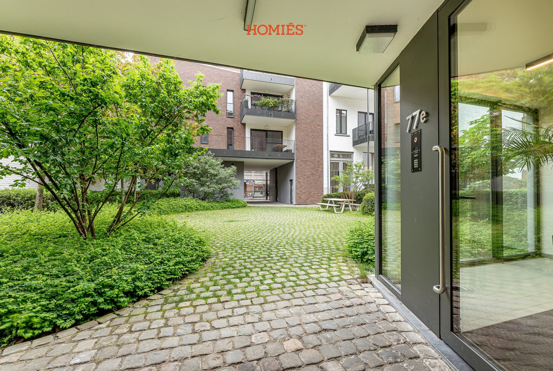 Lichtrijk gelijkvloers appartement in het hart van historisch Leuven foto 13