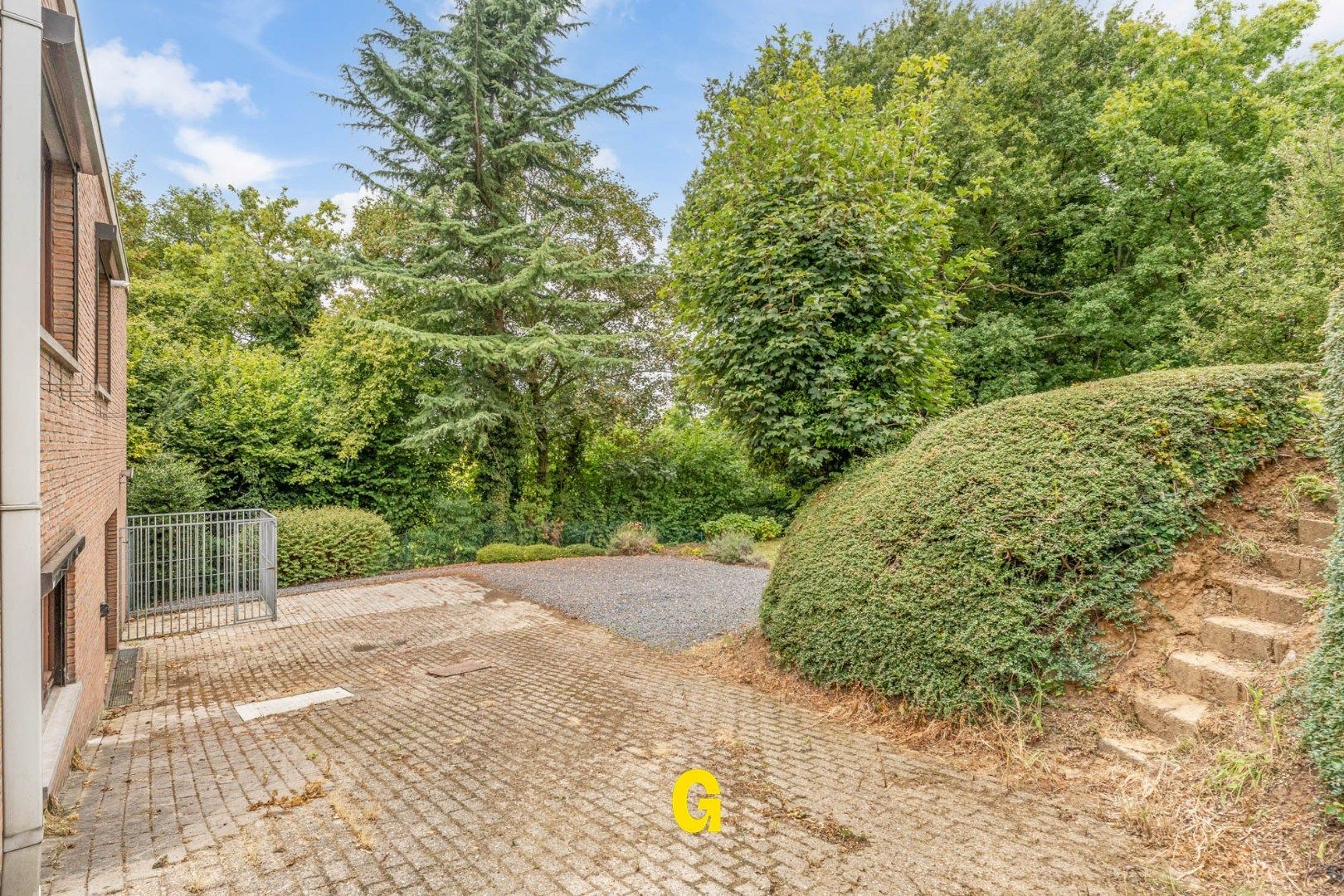 Vrijstaande woning met uitgesproken karakter op een uitstekende locatie in hartje Bilzen, op 11a 23ca foto 27