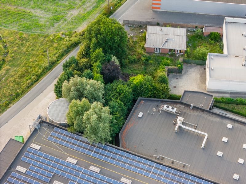 Roeselare-Brugsesteenweg. BOUWGROND + VERGUNDE PLANNEN voor  het bouwen van LOODS 486m2 & LOFT.  Unieke ontwikkelingszone op uitstekende ligging.  Perceel / tuin inclusief +/- 1080 m2. foto 14