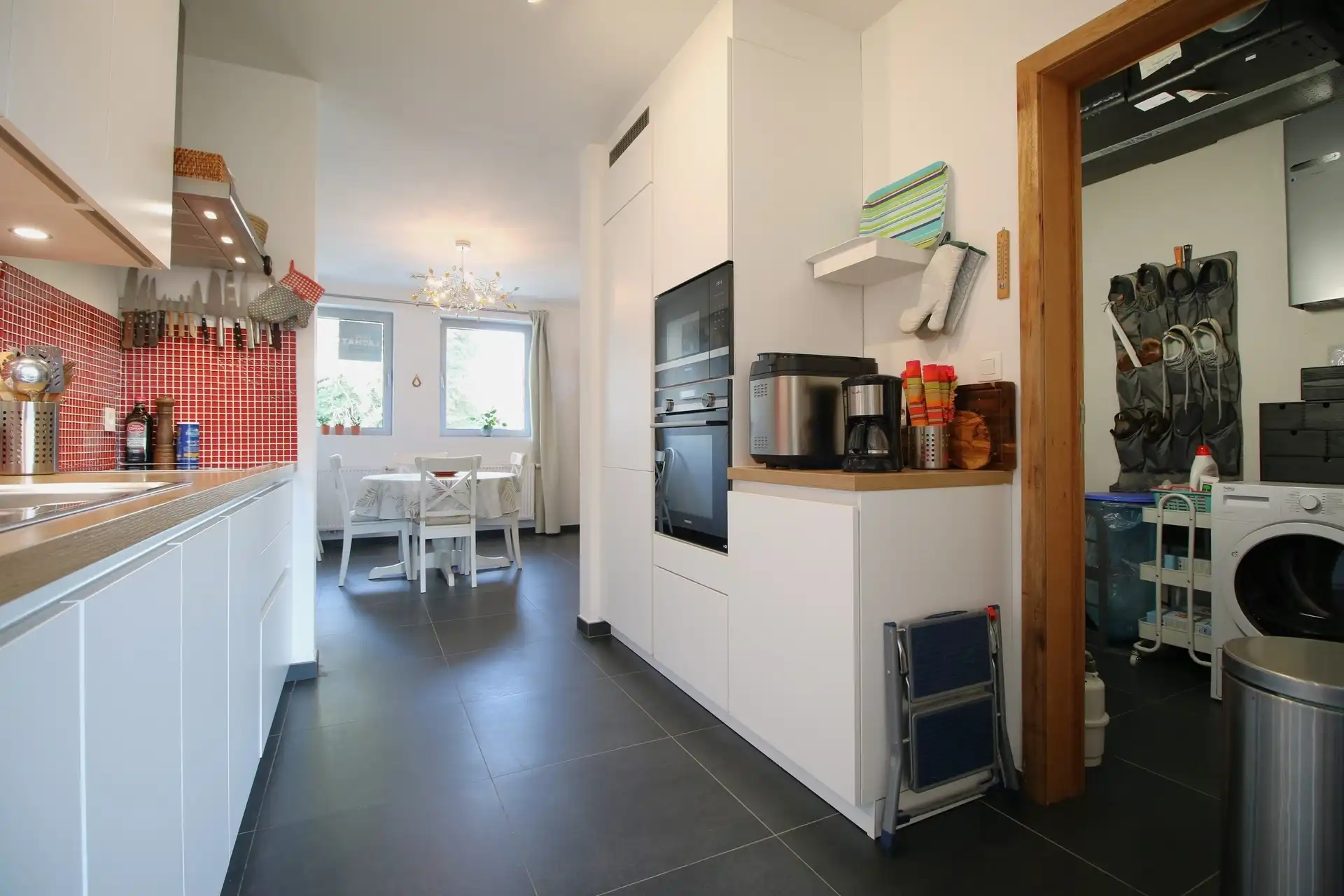 Instapklaar appartement van 130m² (2020) met 2 autostaanplaatsen foto 7