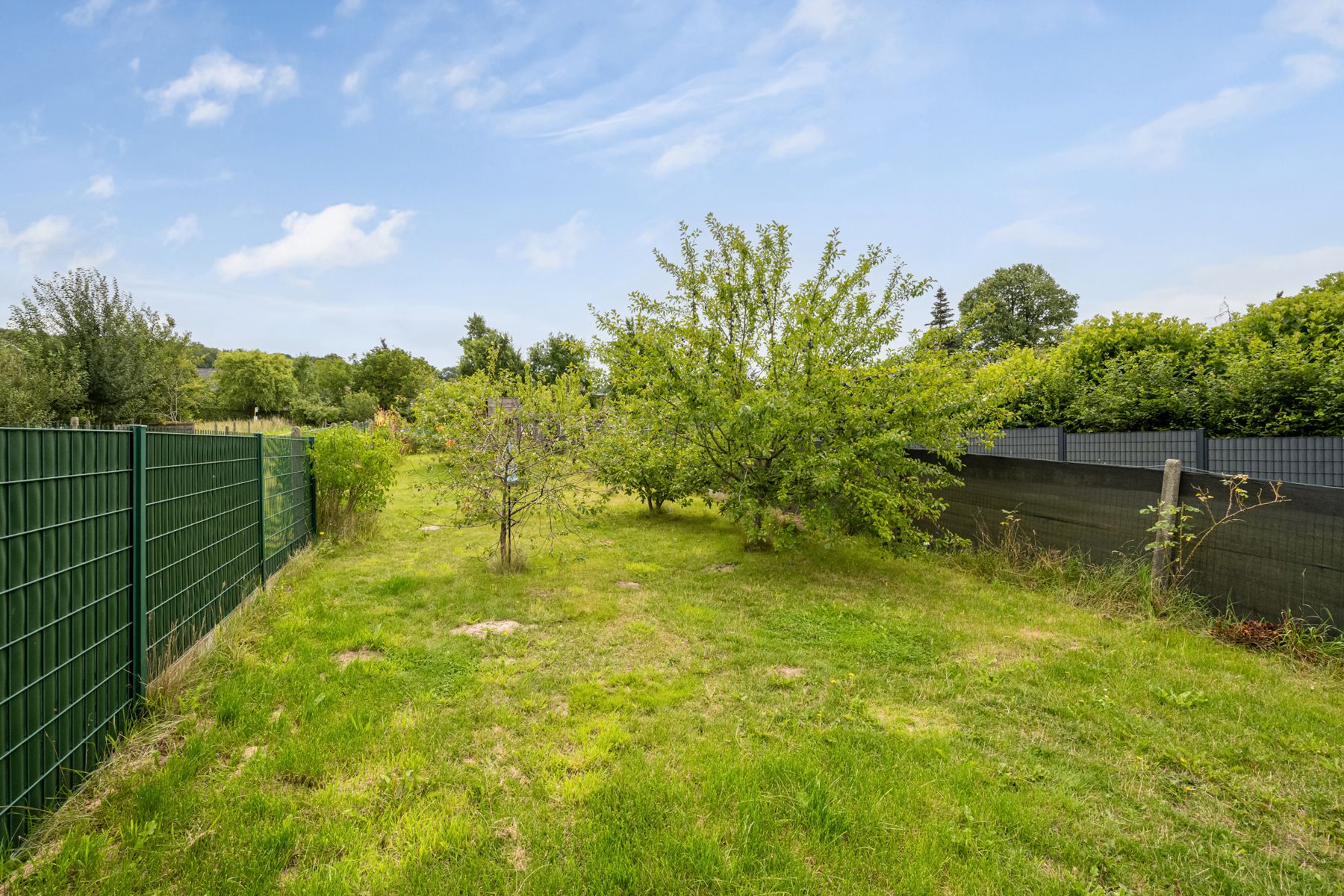 Instapklare halfopen bebouwing met 4 slaapkamers foto 16