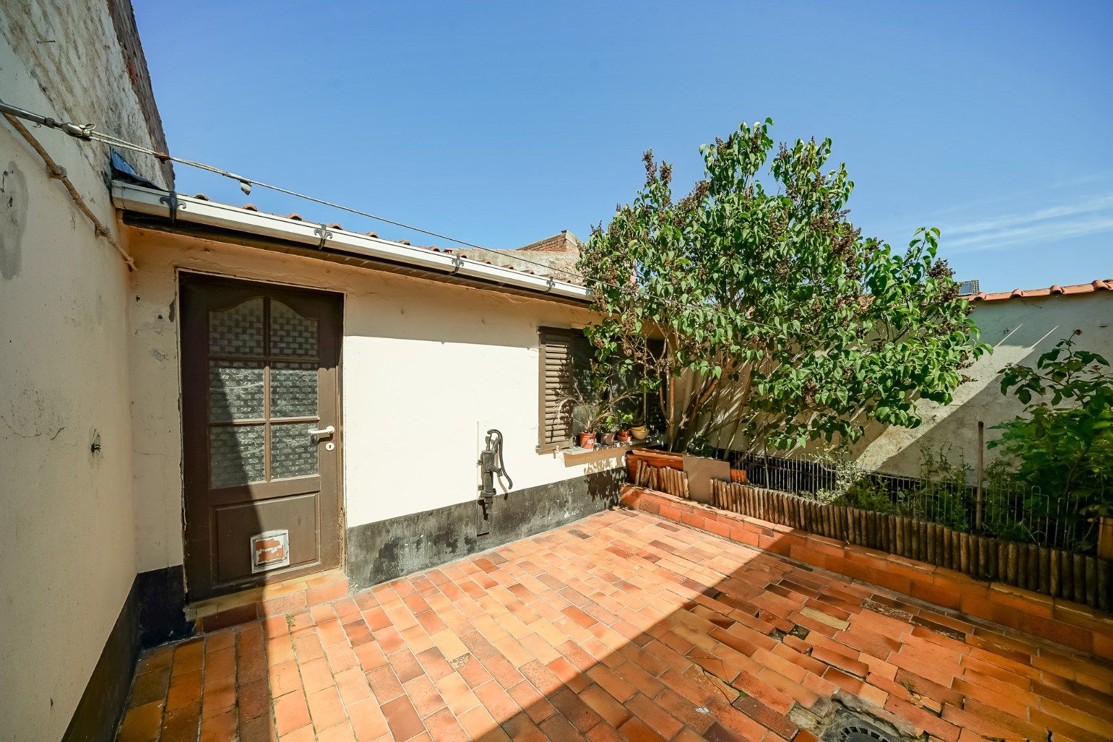 Op te frissen gezinswoning in het centrum van Oostende foto 11