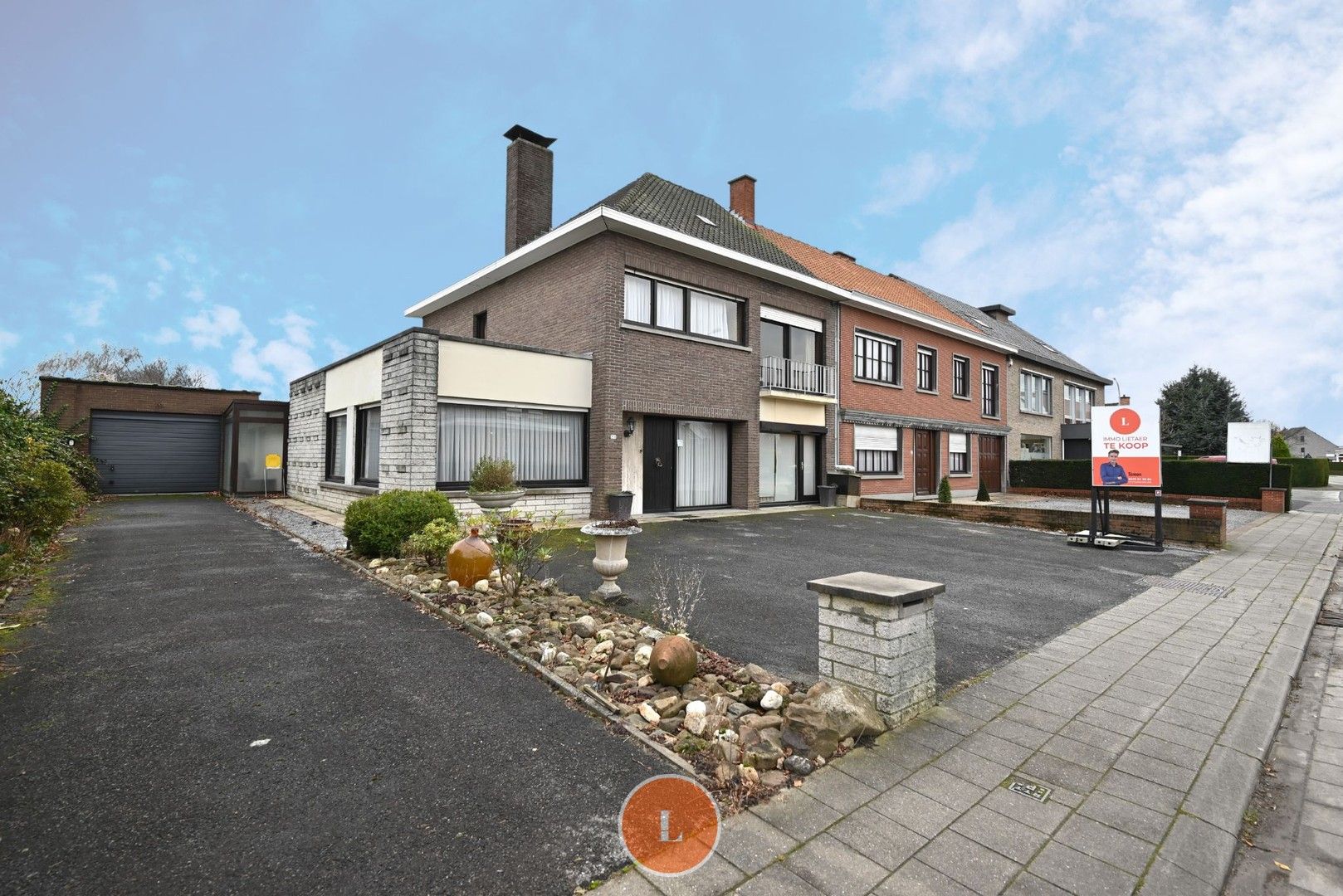 Ruime halfopen bebouwing in Menen foto {{pictureIndex}}