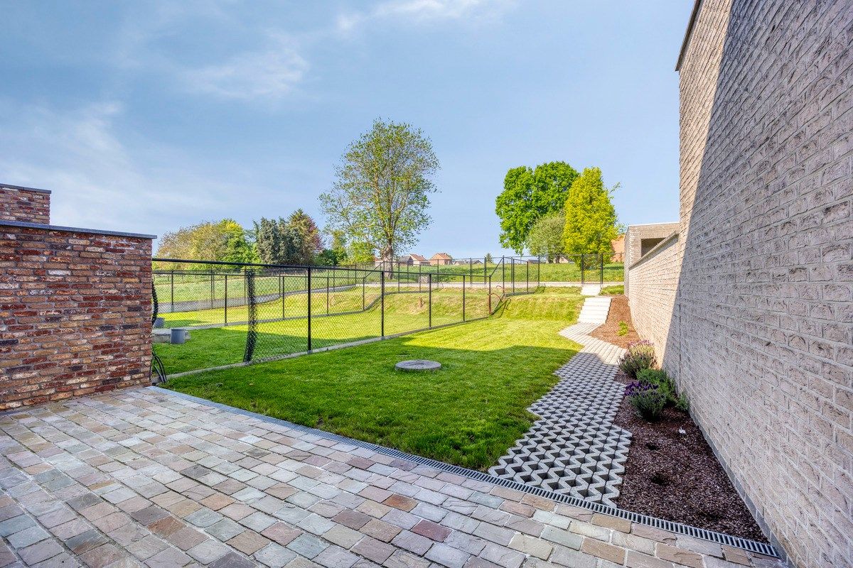 Ruime en energiezuinige nieuwbouwwoning op toplocatie in Tongeren foto 29