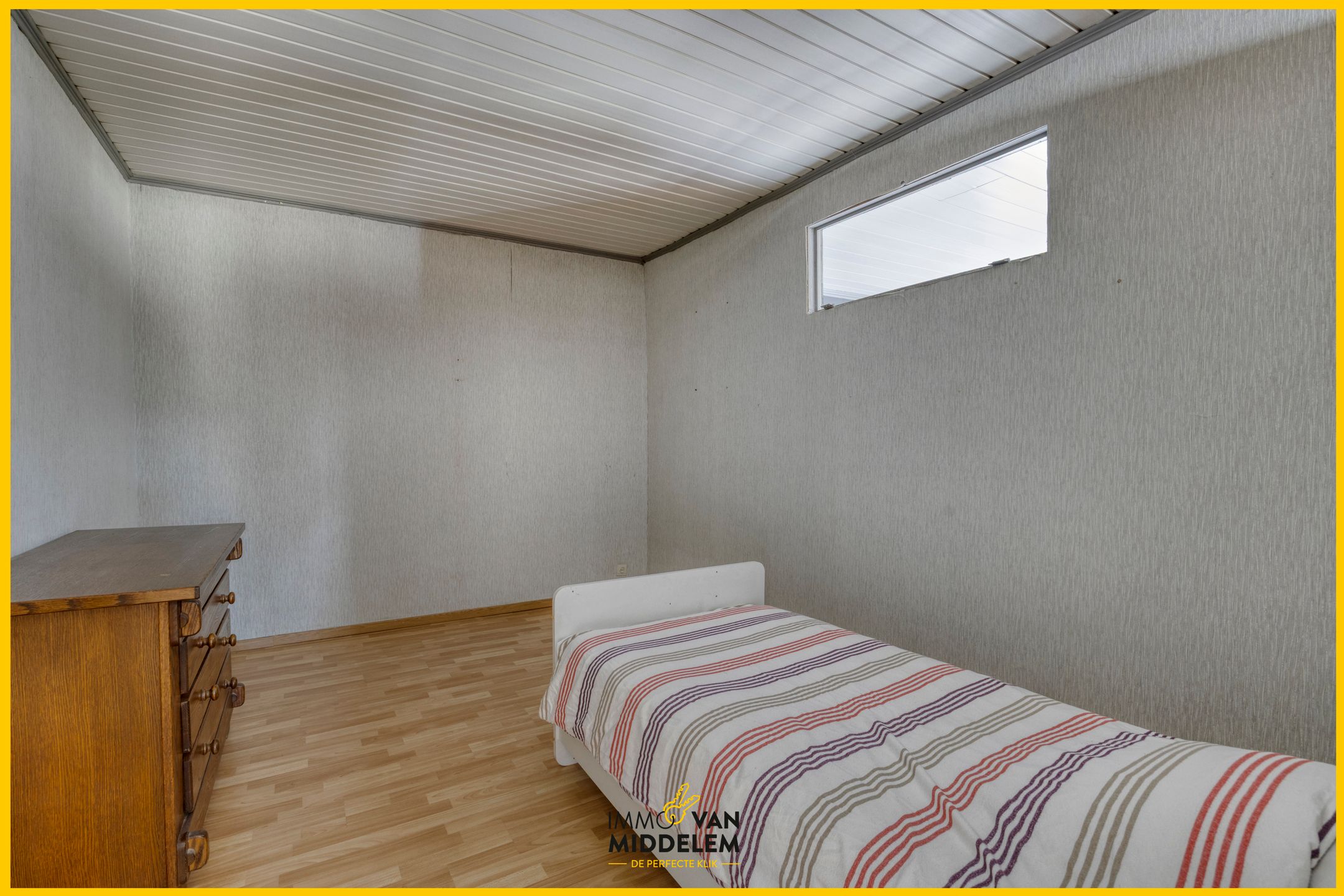 3-GEVELWONING MET 3 KAMERS, BUREAU EN TUIN foto 14