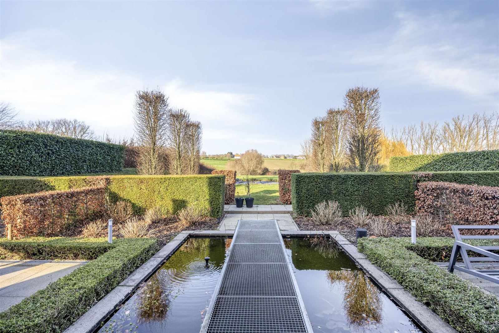 Ruime woning te koop met 5 slaapkamers foto 27