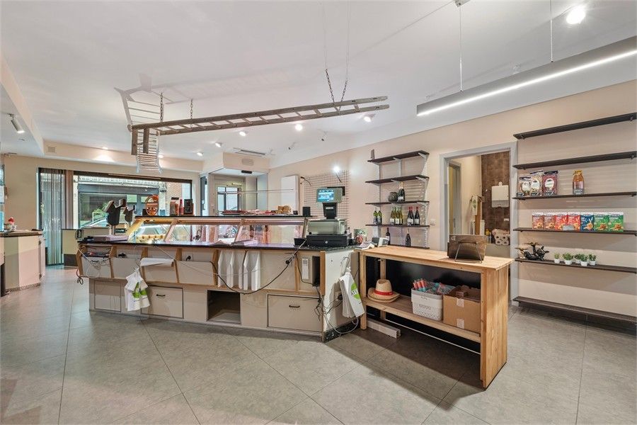 KNAPPE HANDELSRUIMTE IN HET CENTRUM VAN SINT-TRUIDEN foto 7