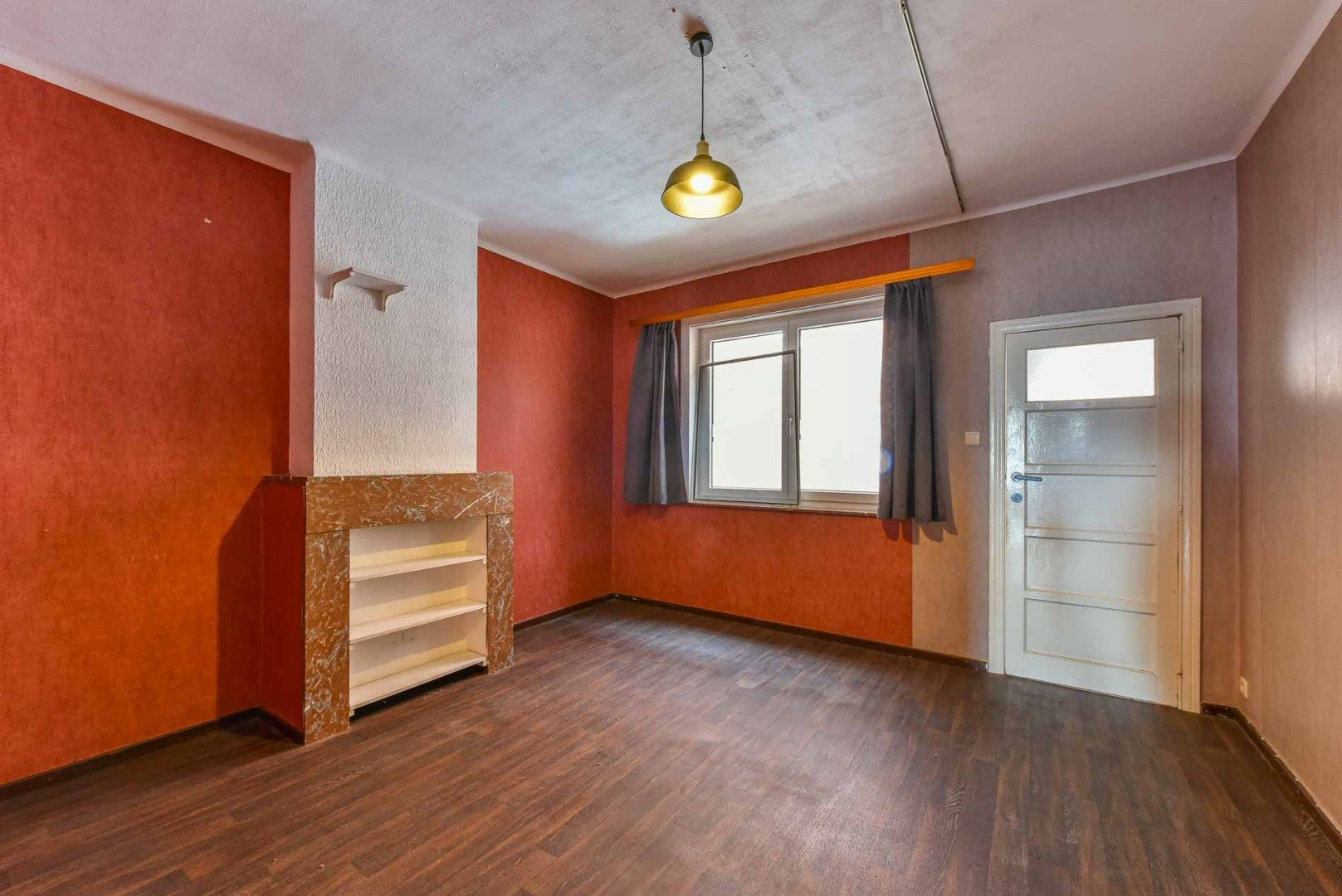 Op zoek naar een woning met veel potentieel, centraal gelegen in Merchtem? Welkom Home! foto 5