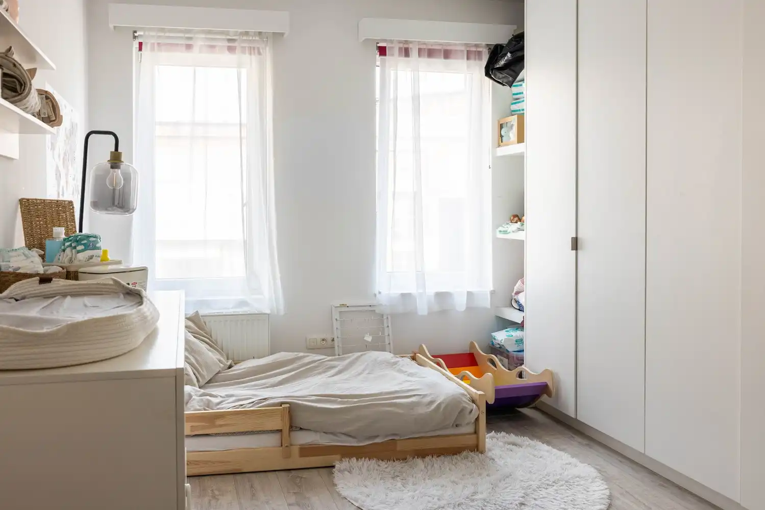 Ruim 2SLK-appartement (95 m²) met terras en zicht op Park Spoor Noord + parking foto 10