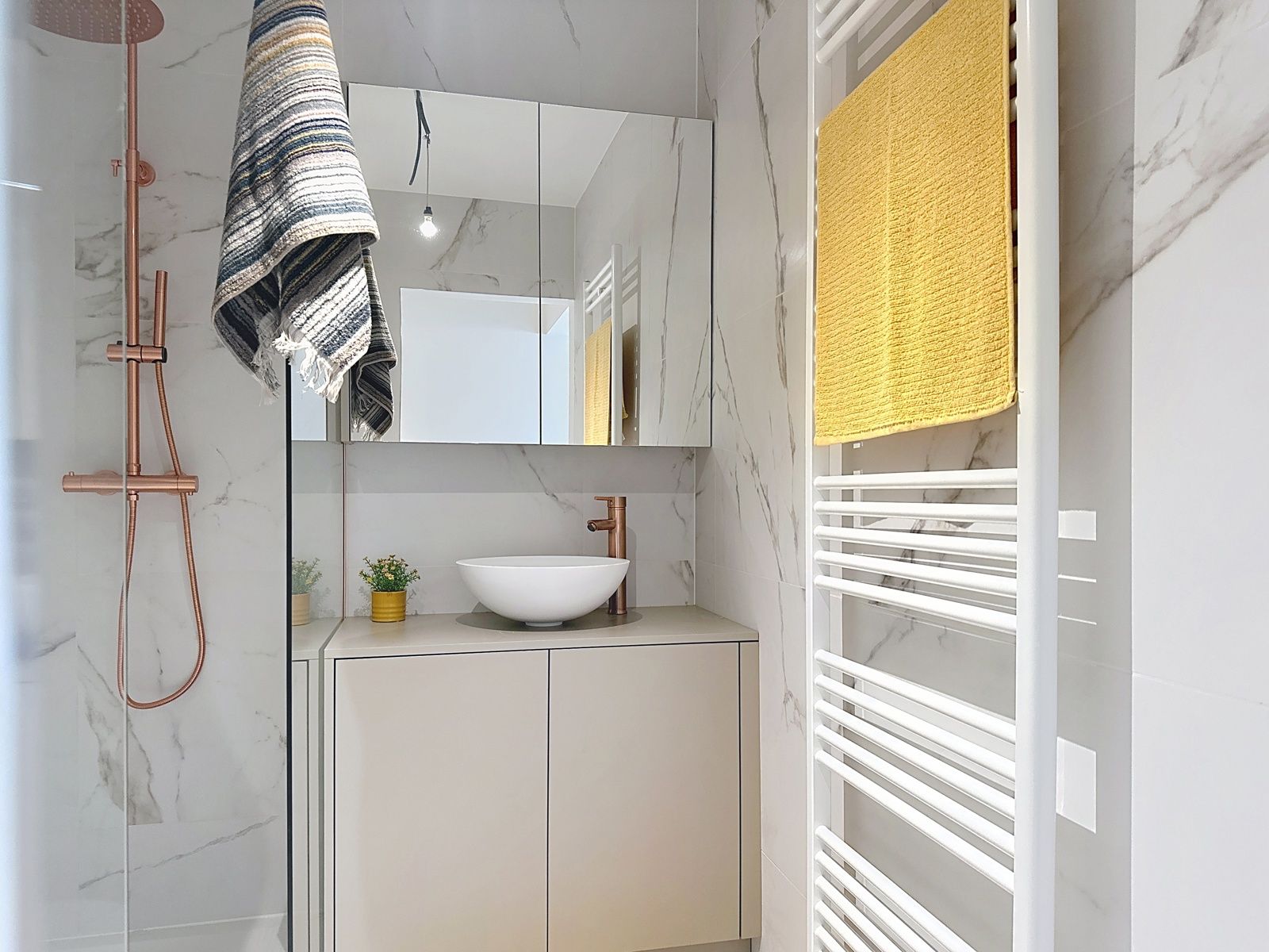 Stijlvol gerenoveerde arbeiderswoning met moderne allure foto 24