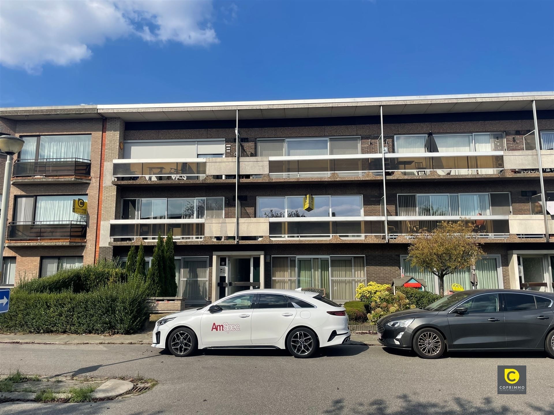 Appartemen: 2 slk., terras en P  foto {{pictureIndex}}