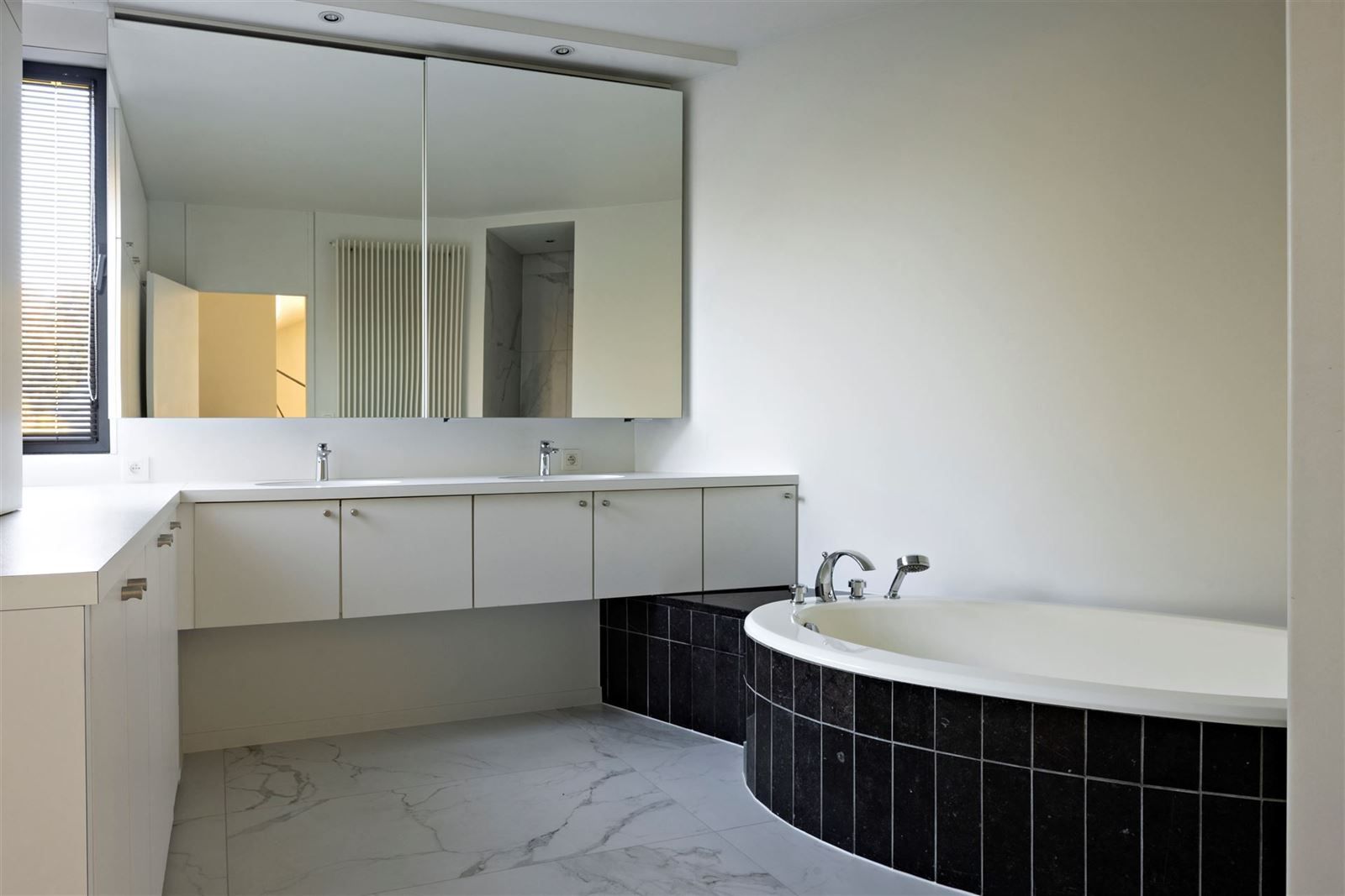 Villa met 3 slaapkamers & 2 badkamers te Dworp foto 21