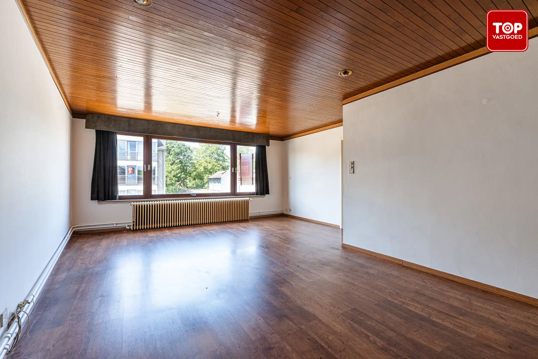 Ruim appartement met garage en zonnige tuin nabij Gent foto 8
