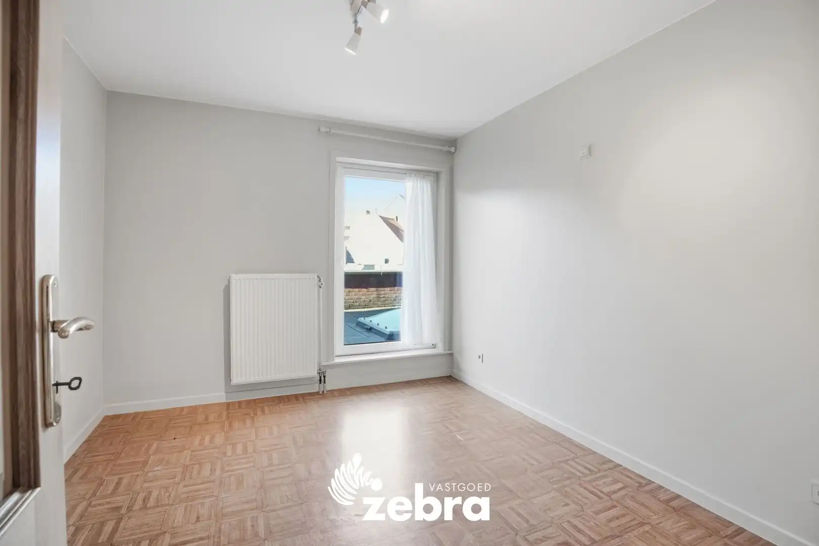 Appartement met 2 slpk en 2 terrassen in hartje Roeselare! foto 12