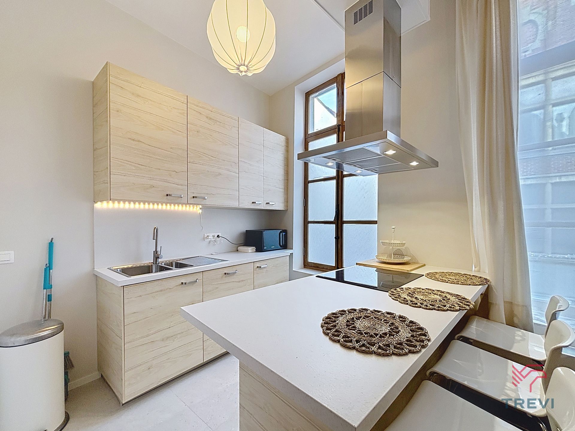 Prachtig gemeubileerd 3-slaapkamer appartement van 125m². foto 5