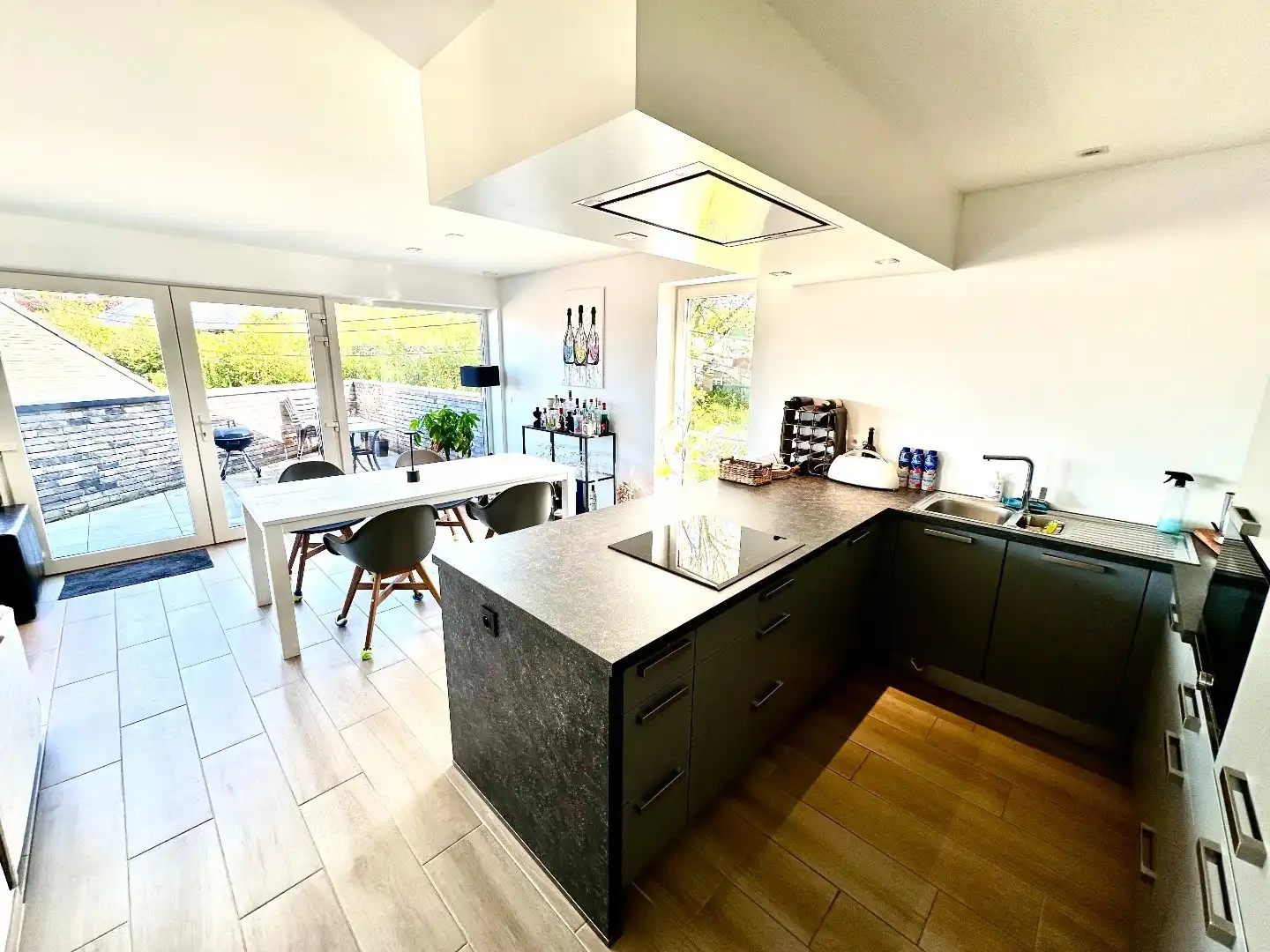 Prachtig appartement met 2 slaapkamers en autostaanplaats te Voeren foto 11