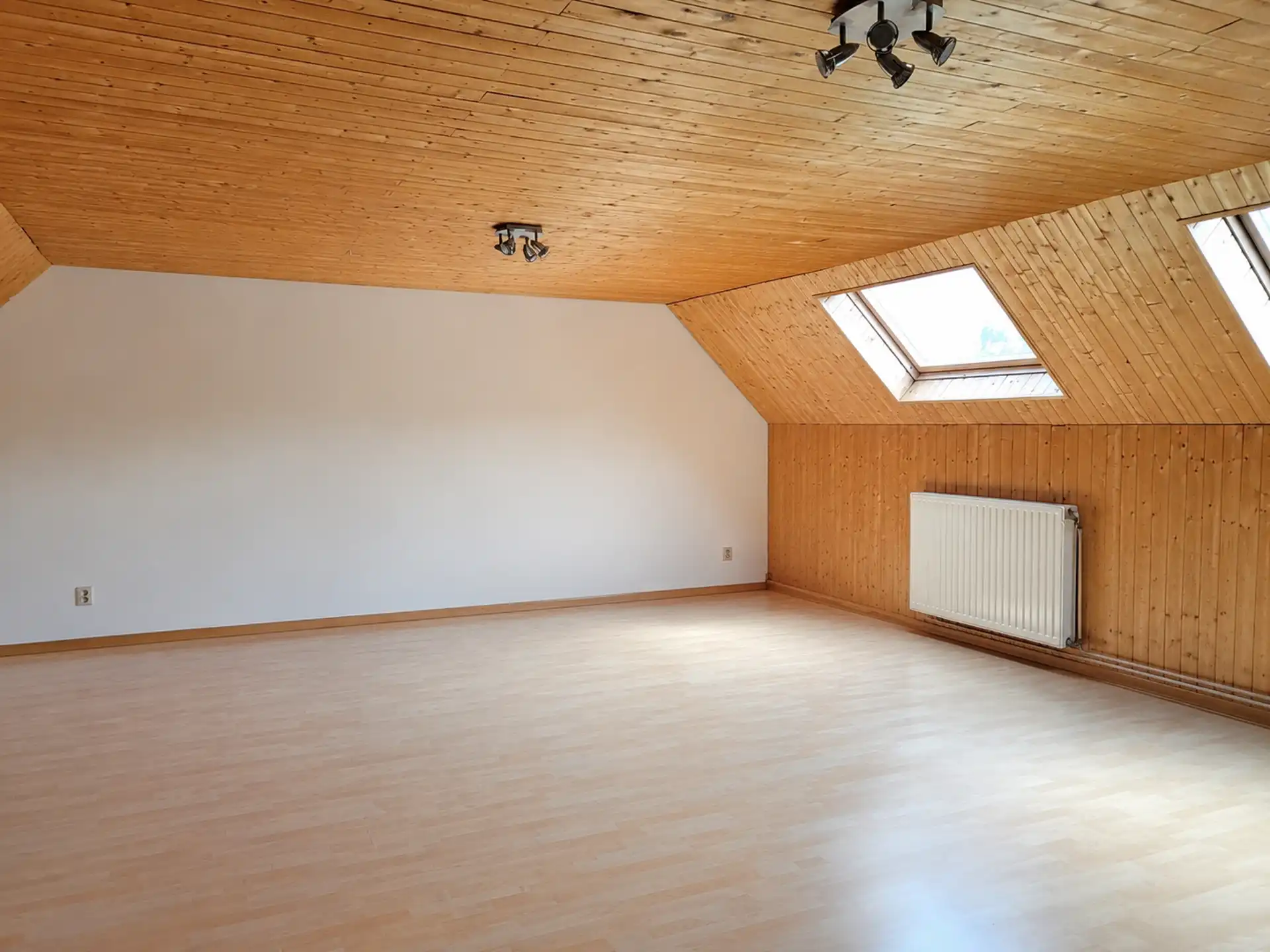 Ruime woning met min. 4 slaapkamers op toplocatie  foto 24