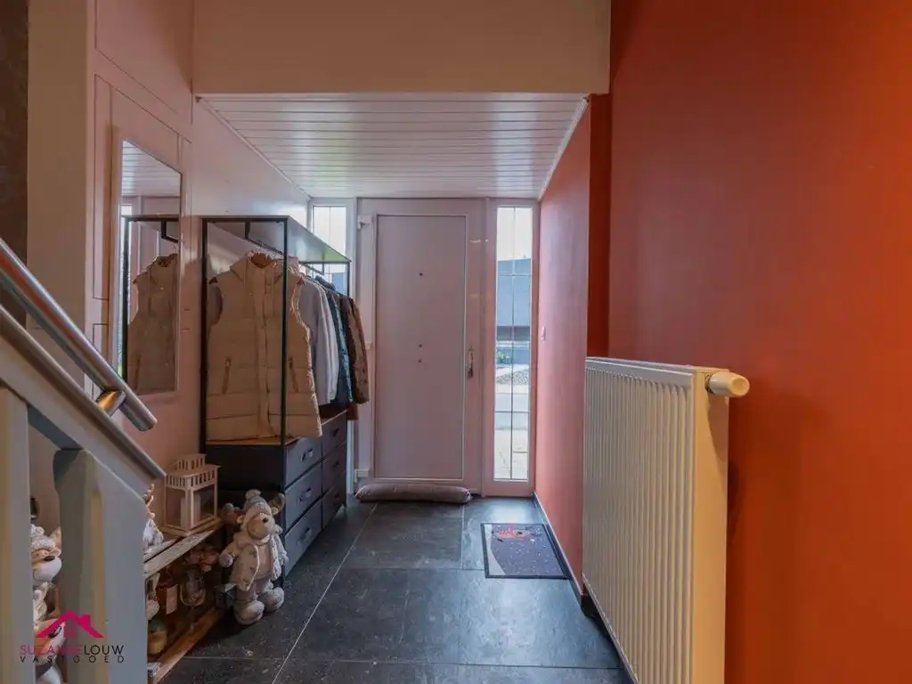 Gezellige en instapklare, half vrijstaande woning met veranda foto 9