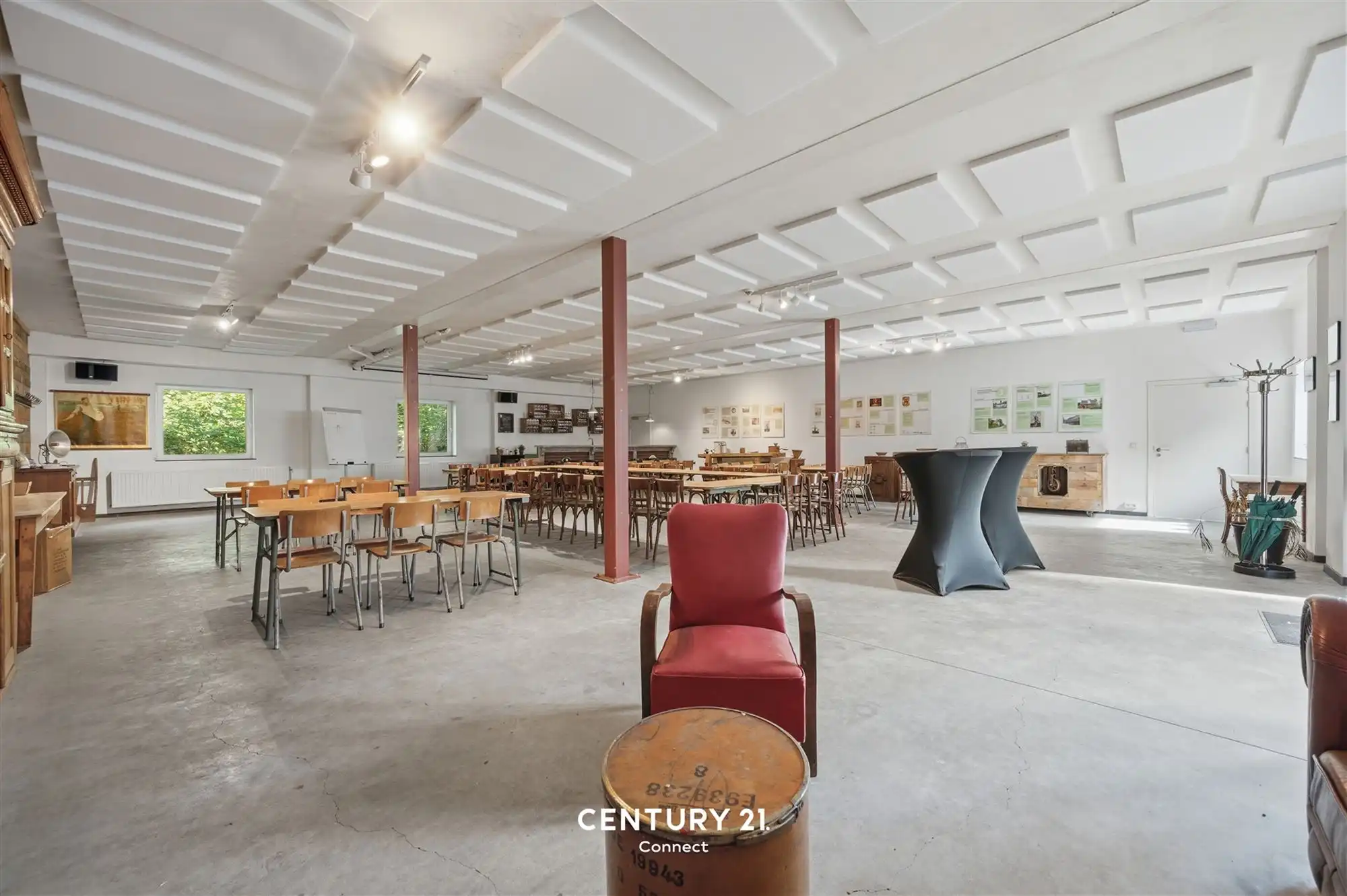Multifunctioneel gebouw foto 15