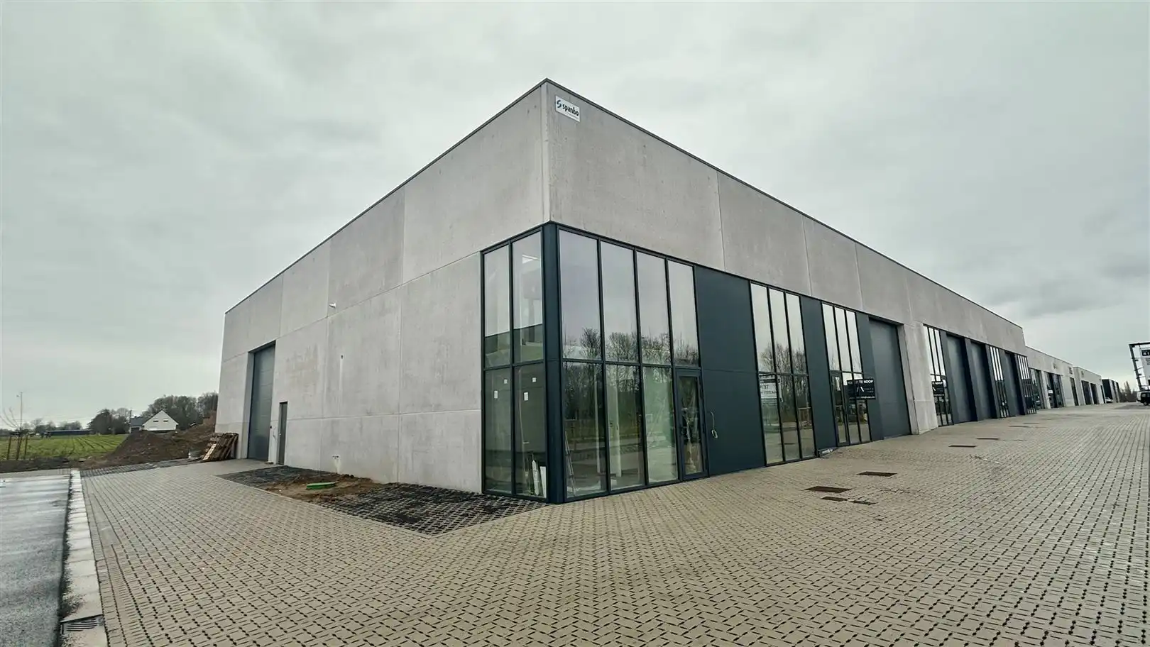 KMO Park Riva foto {{pictureIndex}}