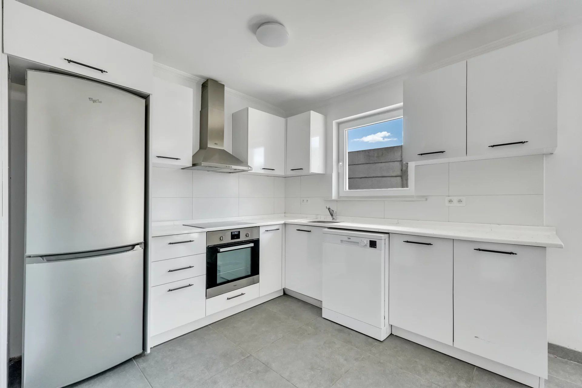 Gerenoveerde woning aan de stadsrand foto 8