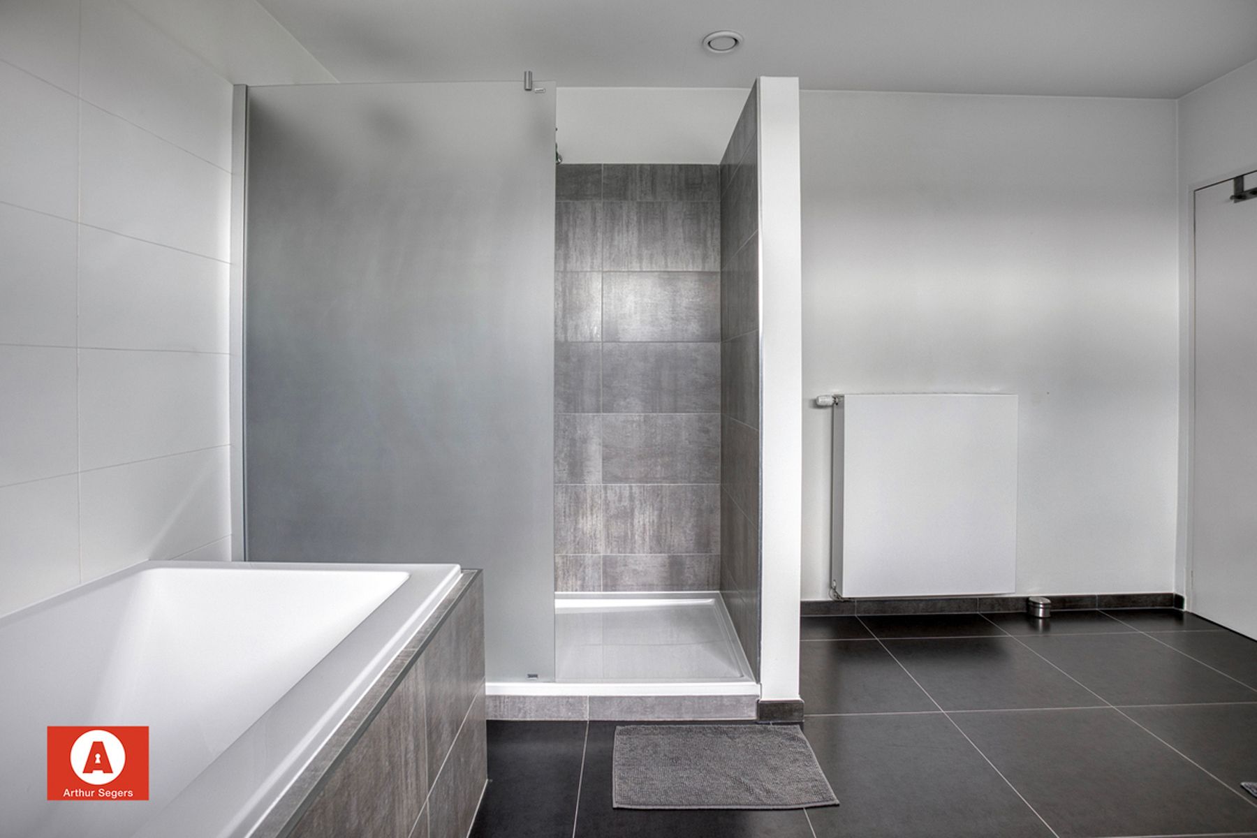 Ruime energiezuinige (EPC = A) woning met zuidwest tuin foto 16