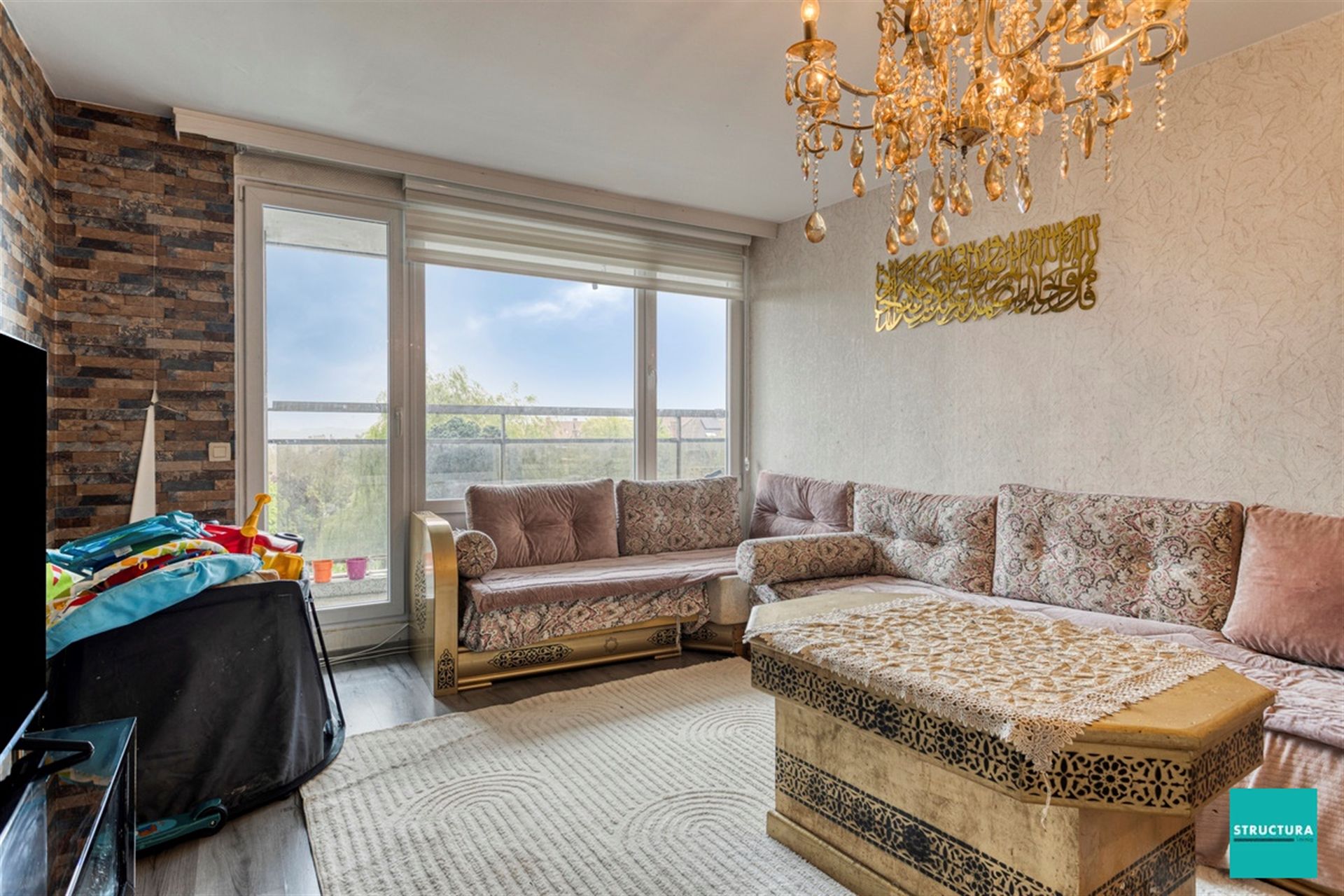 


Zeer aangename éénkamerappartement te koop in Jette.


 foto 3