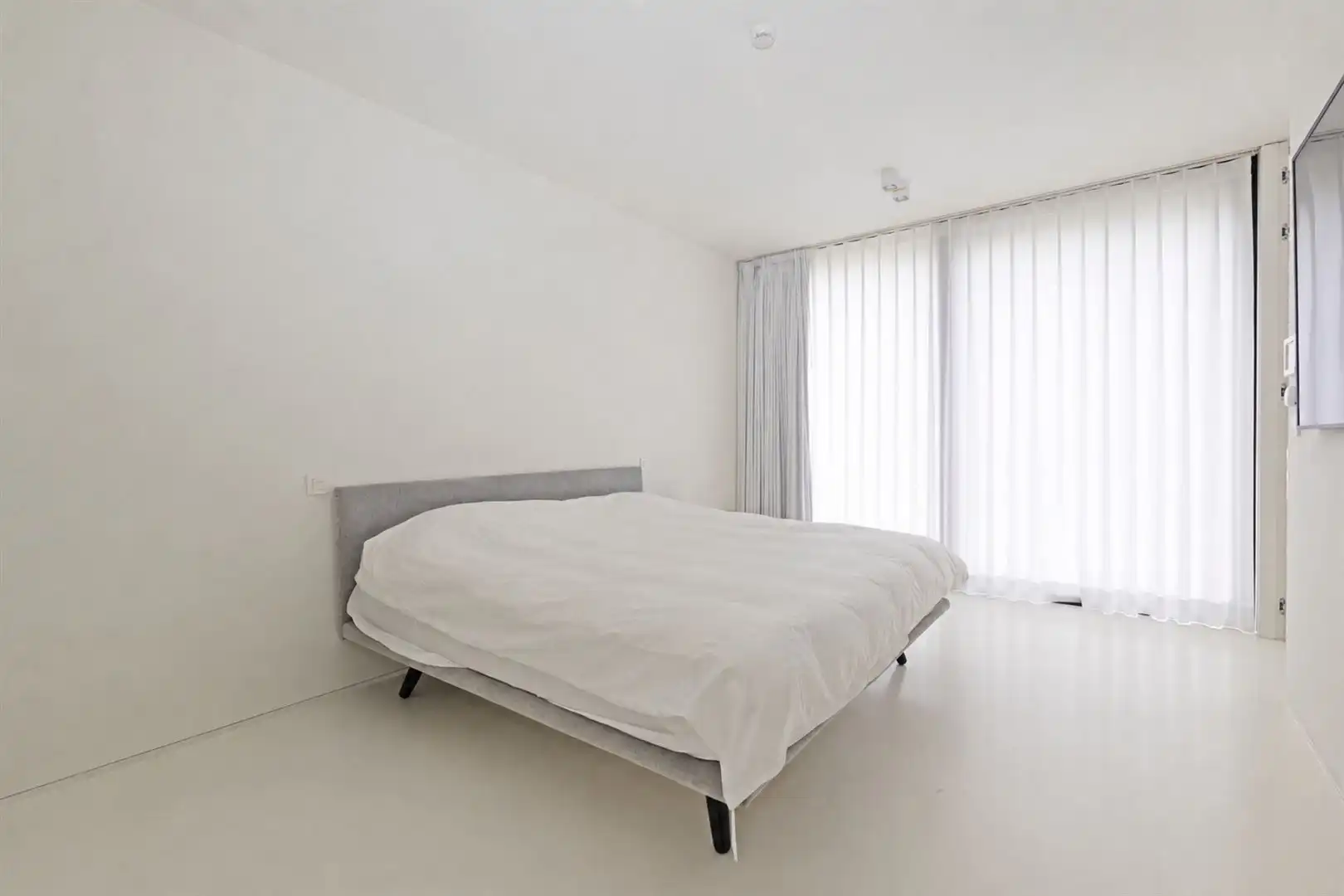 Exclusieve laagbouwvilla in residentiële buurt foto 16