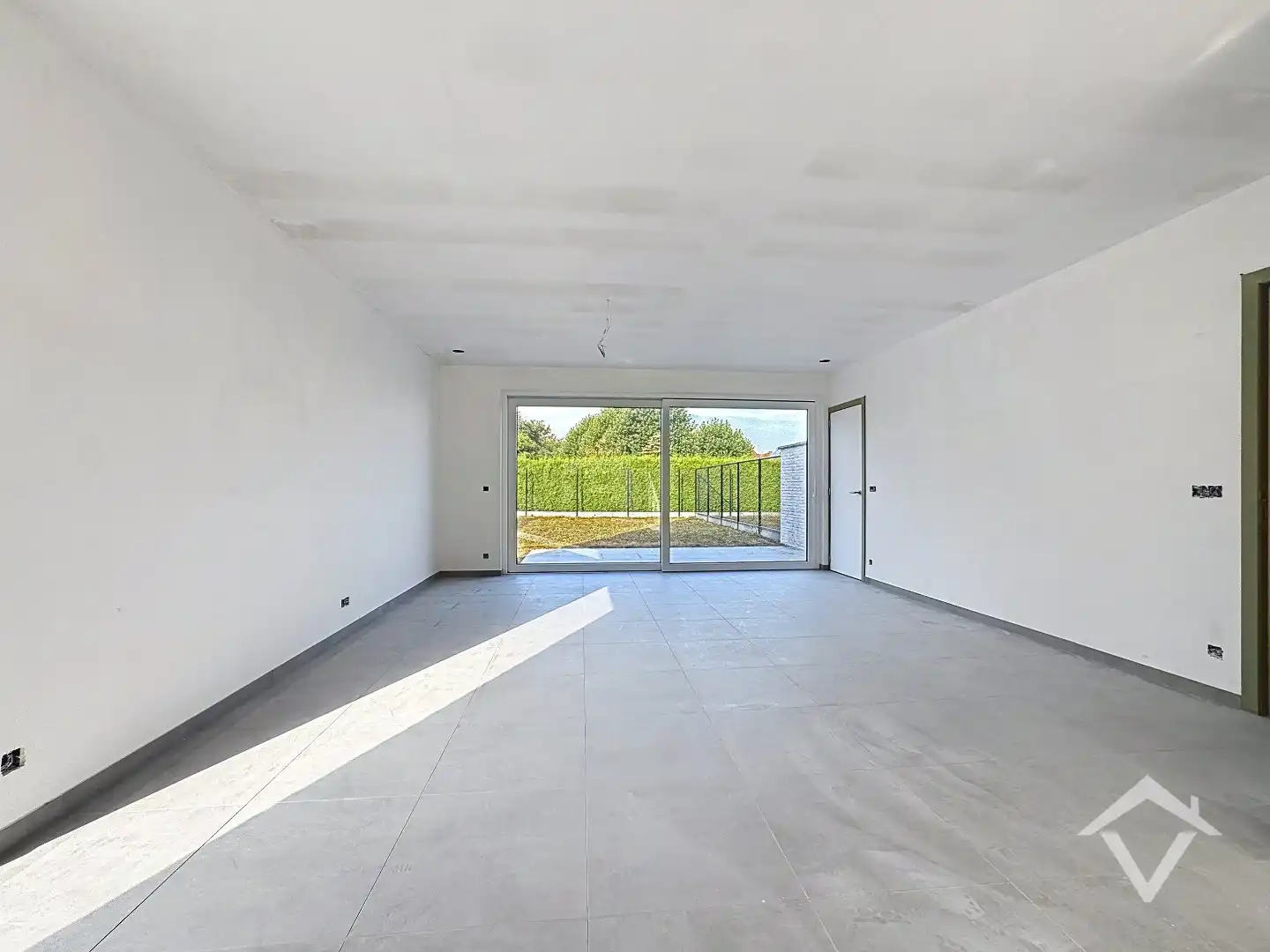 Nieuwbouwwoning met 3 slaapkamers in centrum Koekelare  foto 5