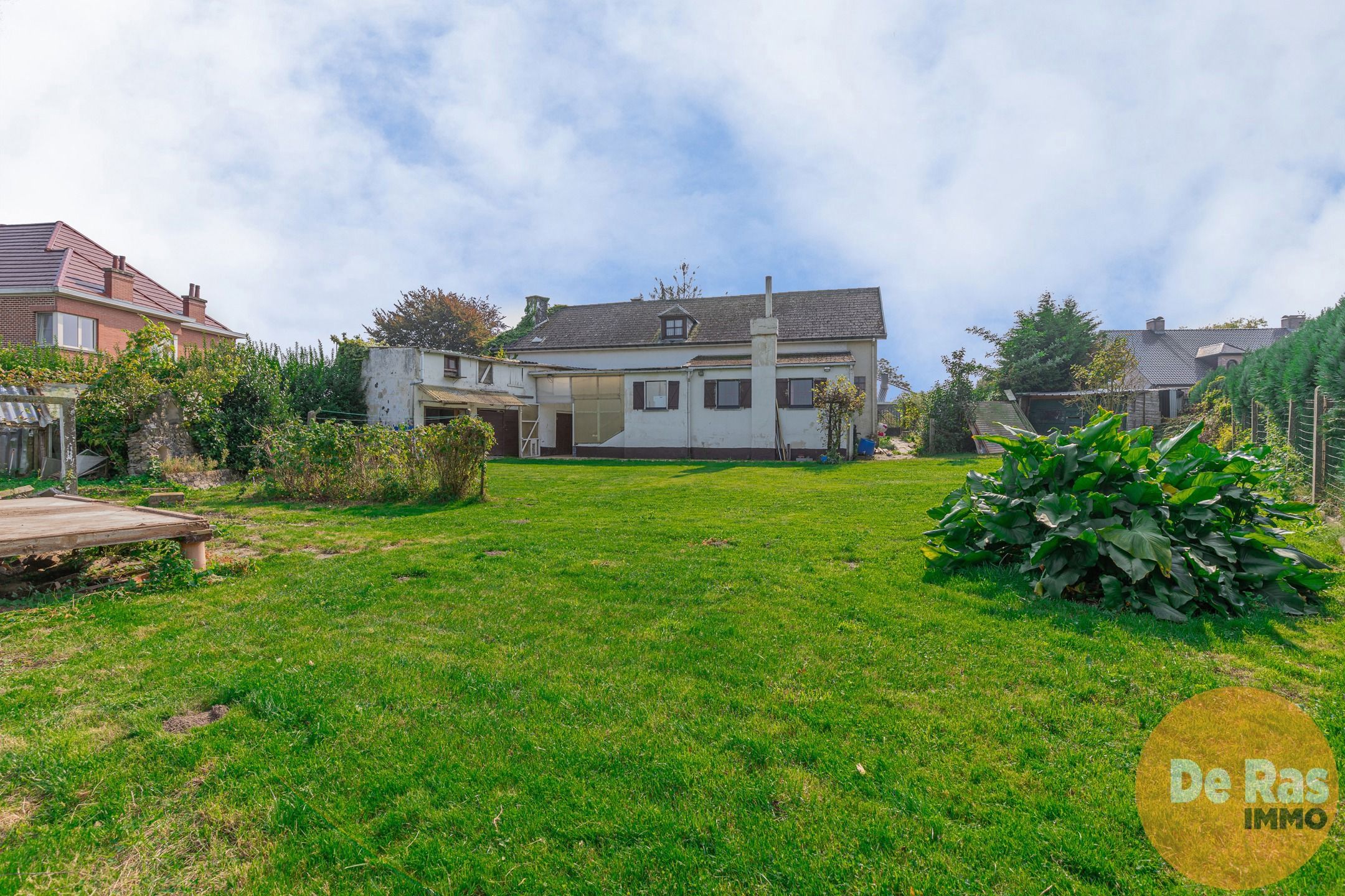 LETTERHOUTEM - Renovatiewoning gelegen op een mooi perceel foto 4