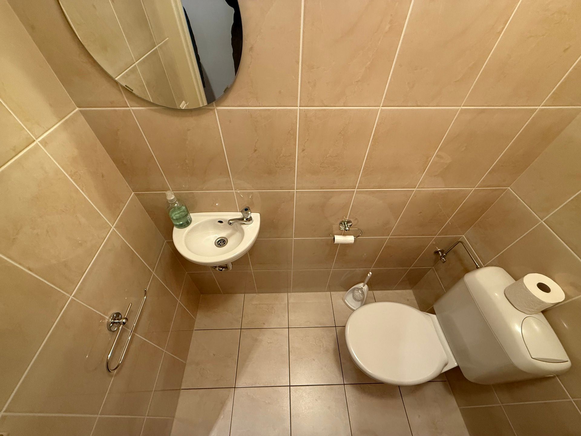 ERONDEGEM - Ruim, energiezuinig appartement met garage. foto 12