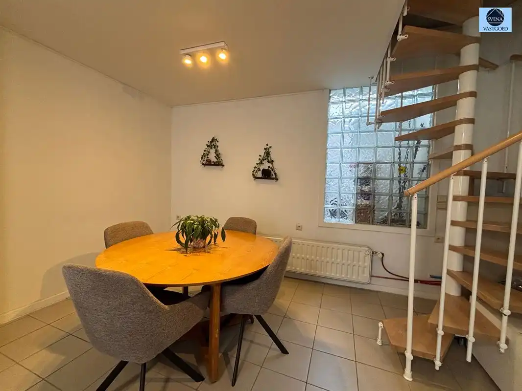 INSTAPKLARE STARTERSWONING OF INTERESSANTE INVESTERING MET 2 SLAAPKAMERS foto 3