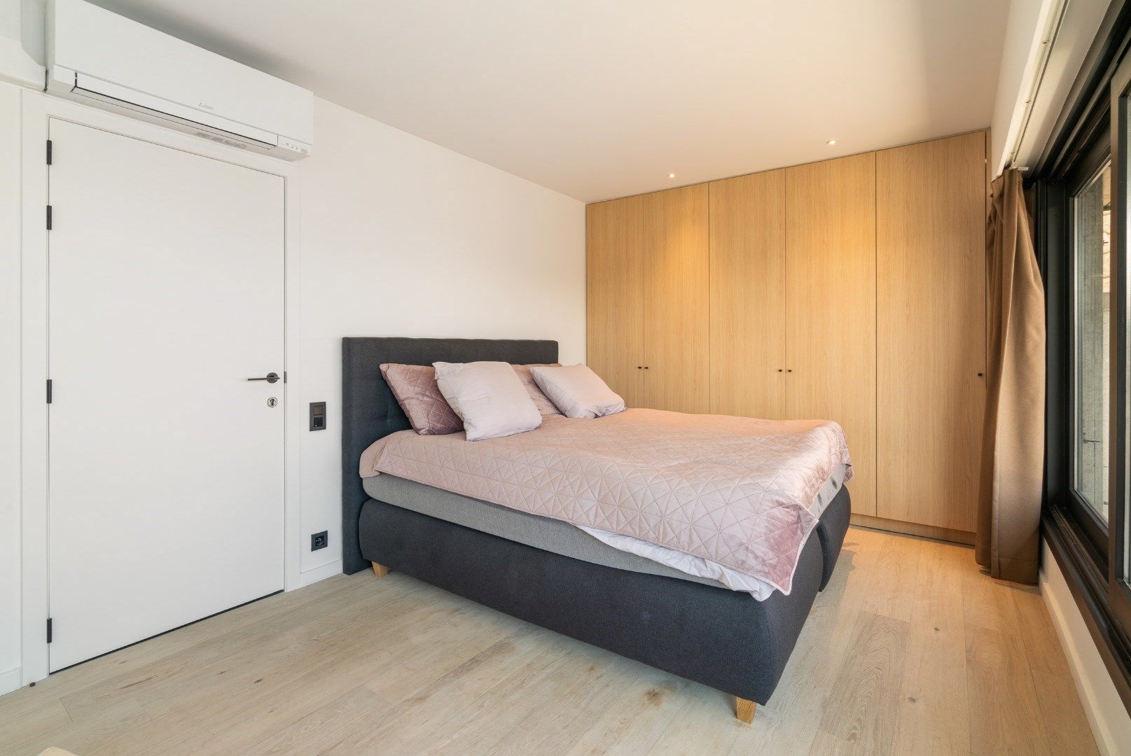 Penthouse met 4 slaapkamers en ruime terrassen foto 14