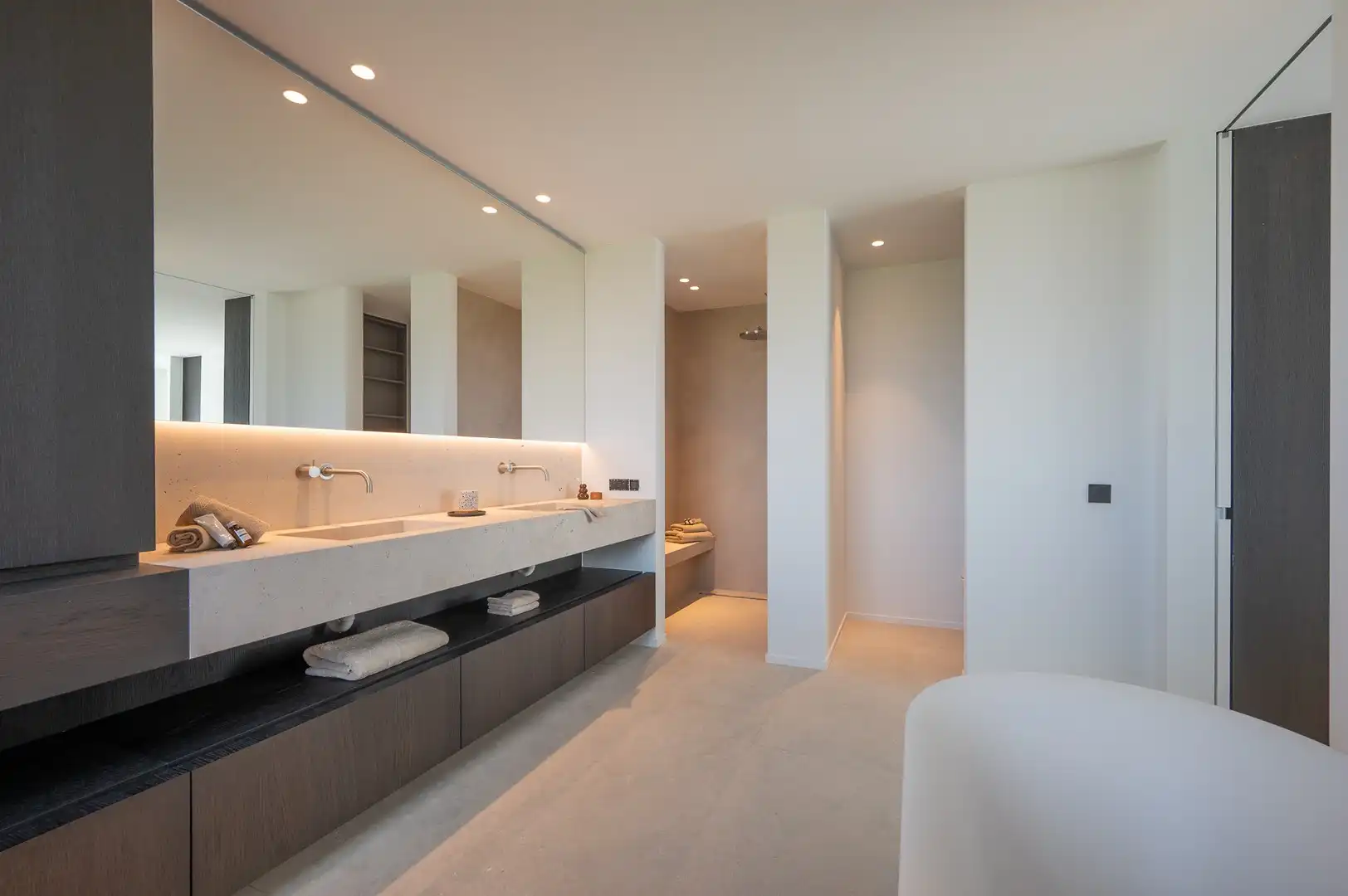 Uitzonderlijke luxueuze nieuwbouwvilla met zwembad in een residentiële buurt te Knokke foto 16